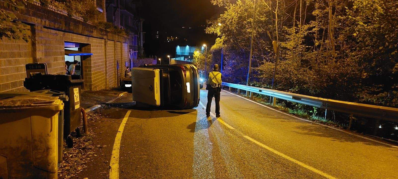 L'estat dels dos vehicles després de la topada.
