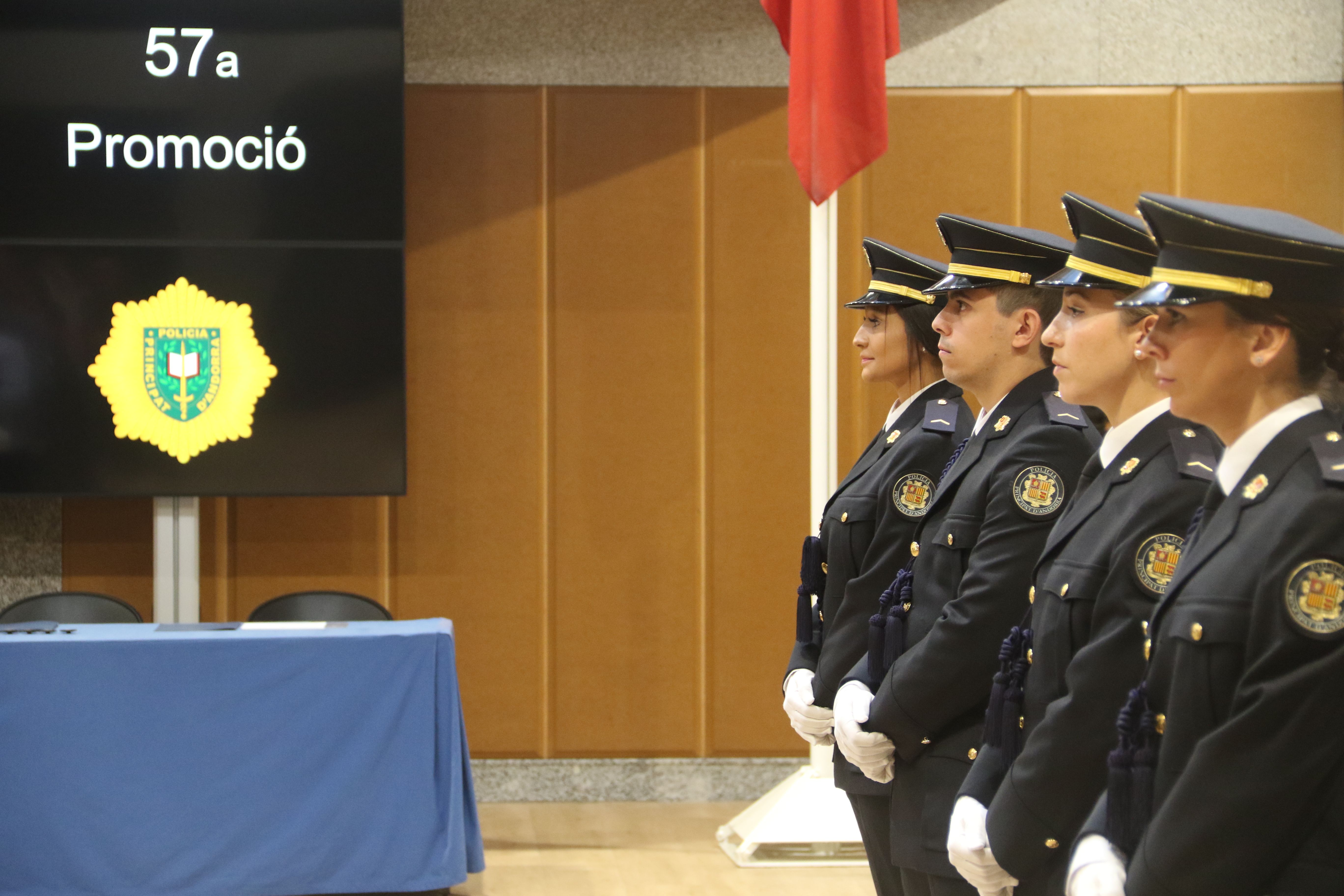 Un moment de l'acte de jurament de la 57a promoció de la policia.
