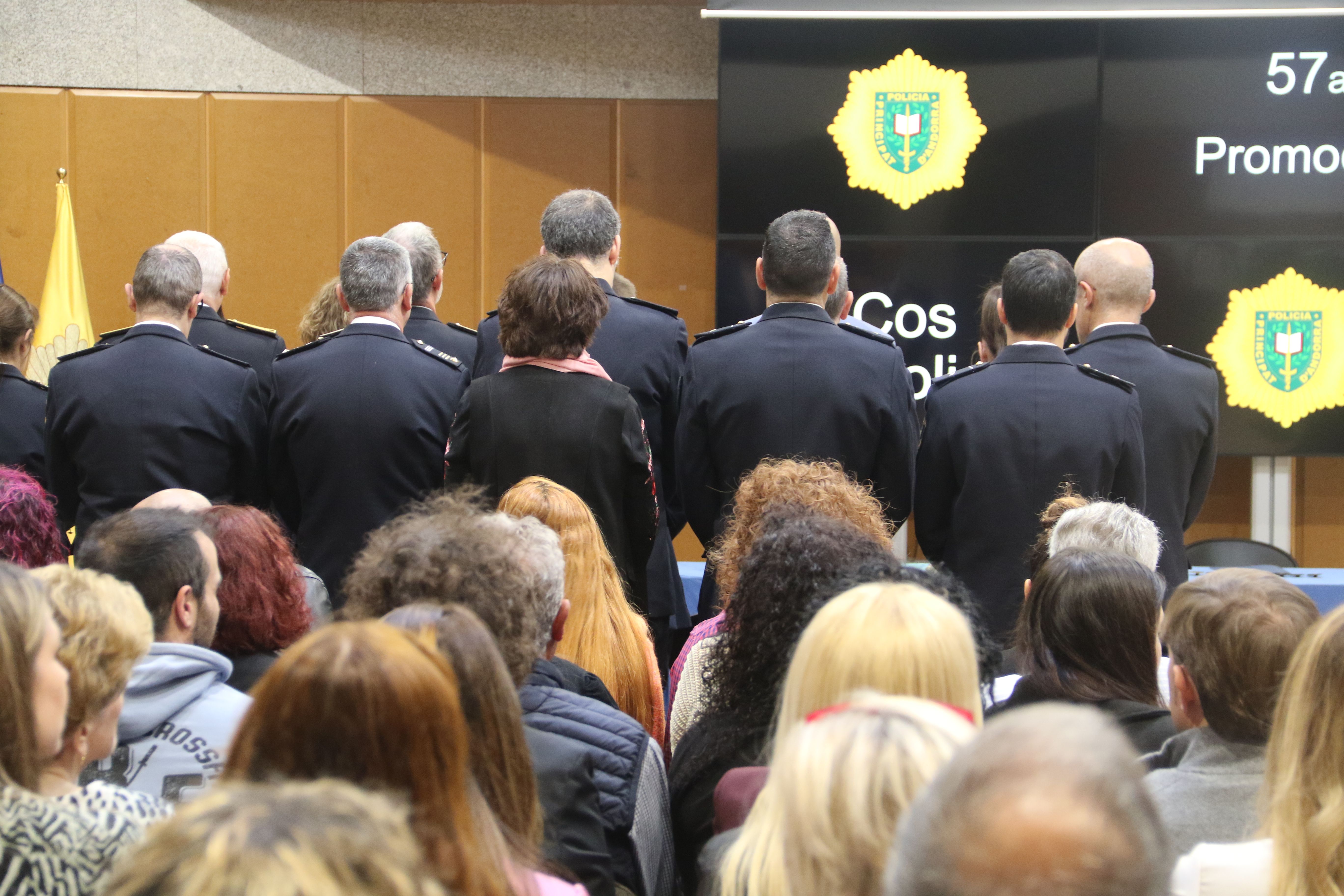 Un moment de l'acte. Un moment de l'acte.