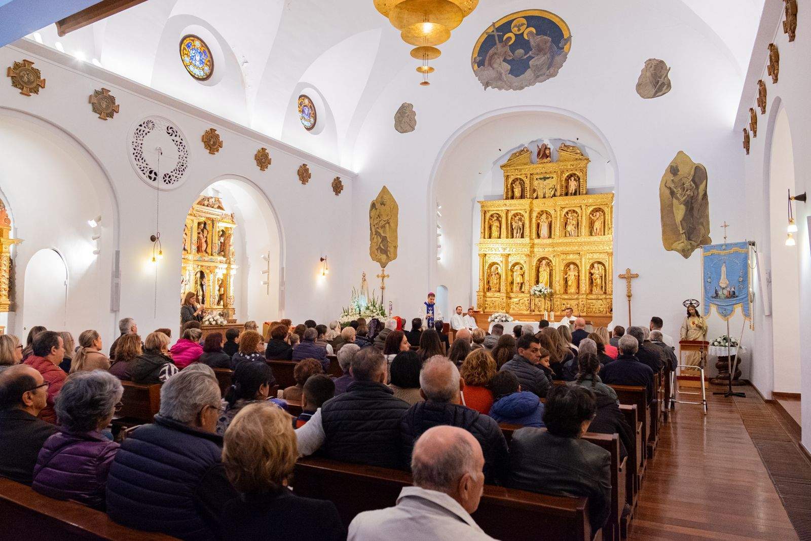 Un moment de la cerimònia religiosa. Un moment de la cerimònia religiosa.
