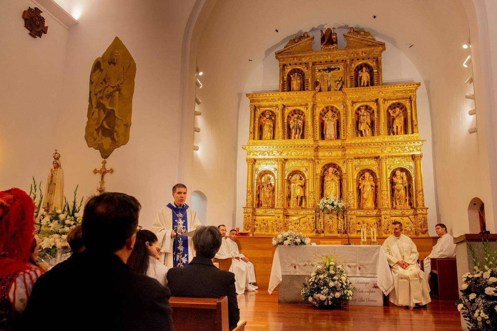 Un moment de la cerimònia religiosa. Un moment de la cerimònia religiosa.