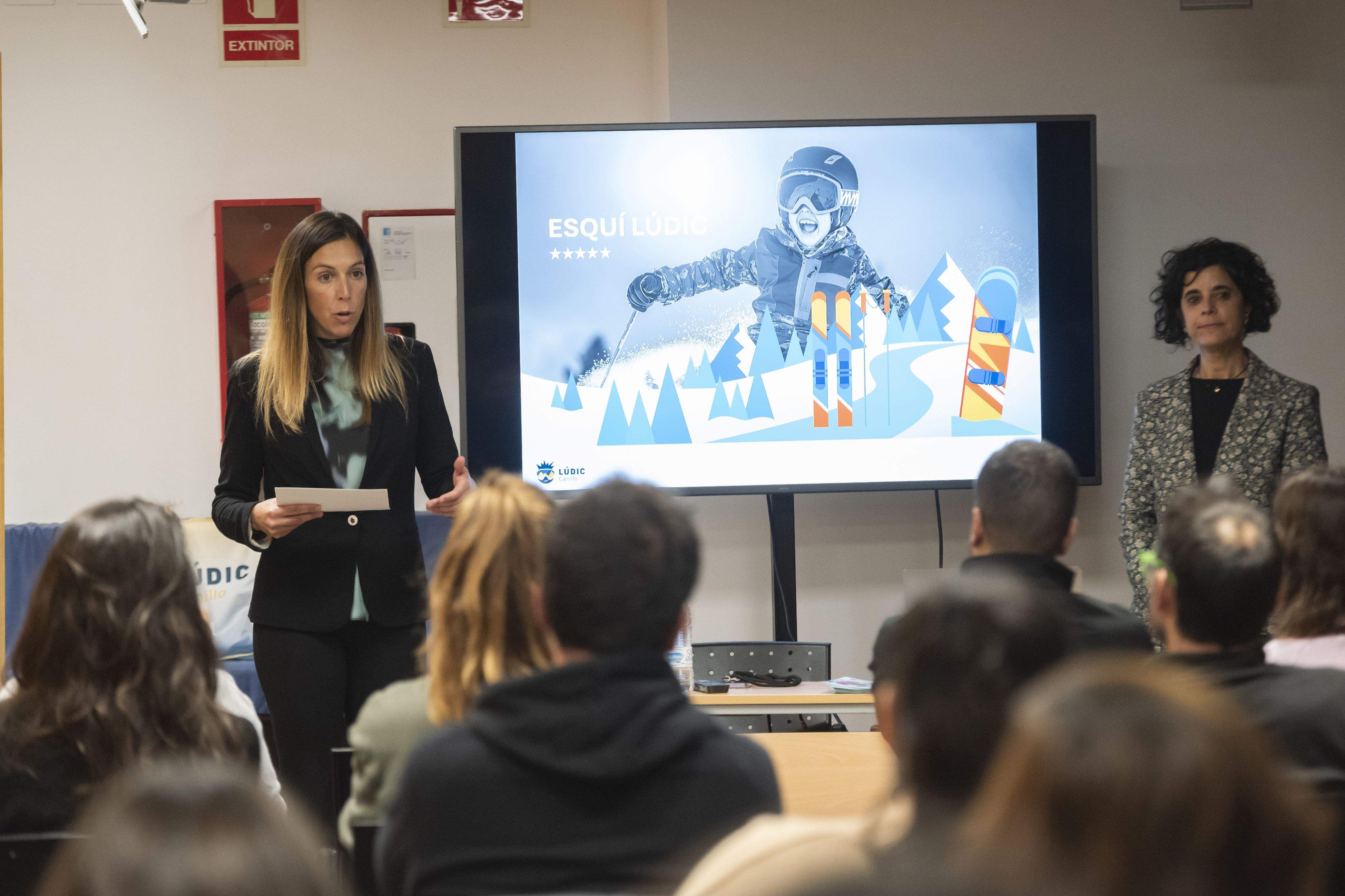 La consellera Laura Riba presentant la iniciativa.