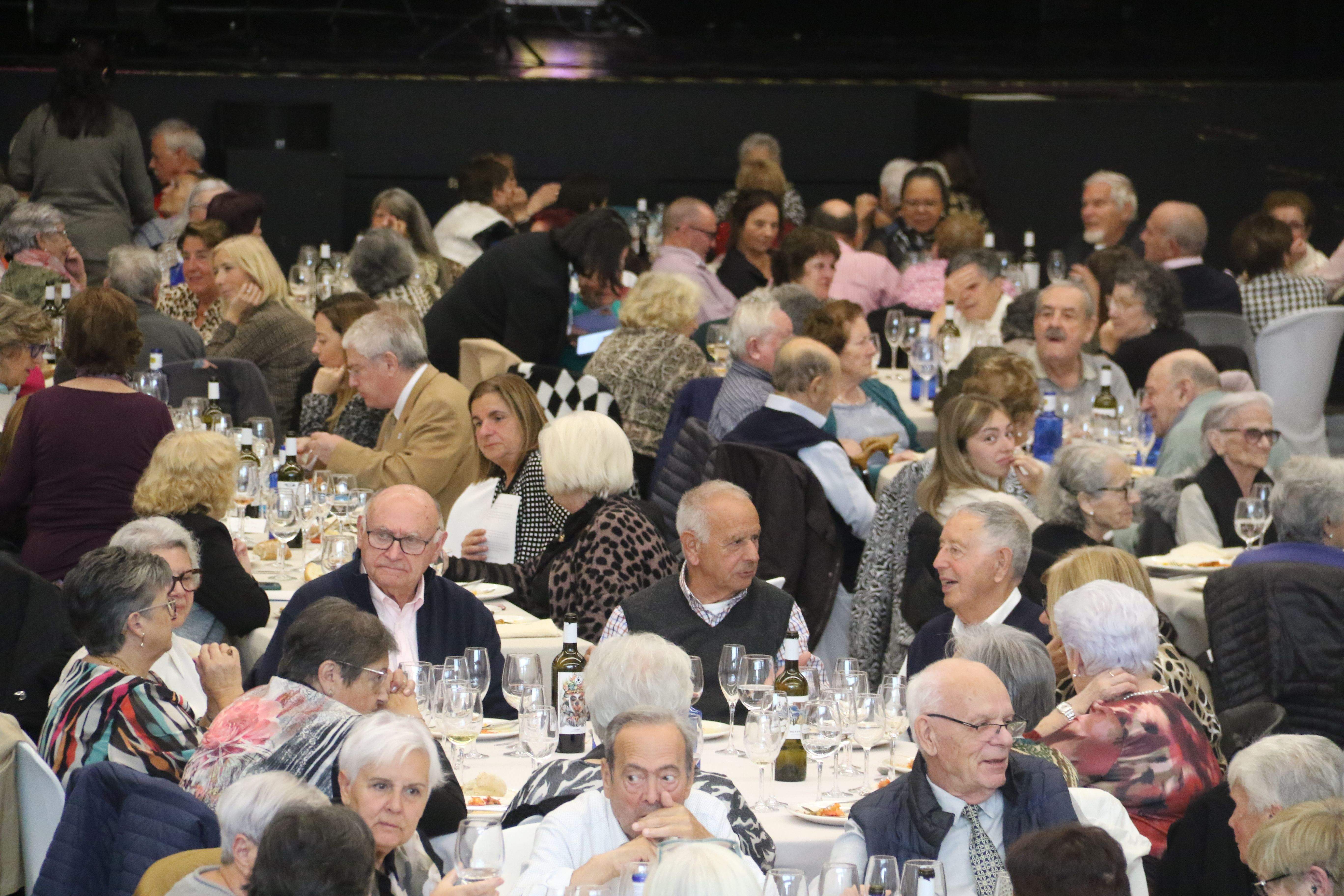 Una imatge del dinar de la Festa Magna amb Mas, Zapatero i Marín al bell mig.