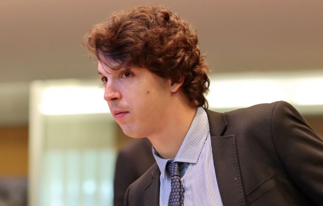 Pol Bartolomé en una sessió de Consell General.