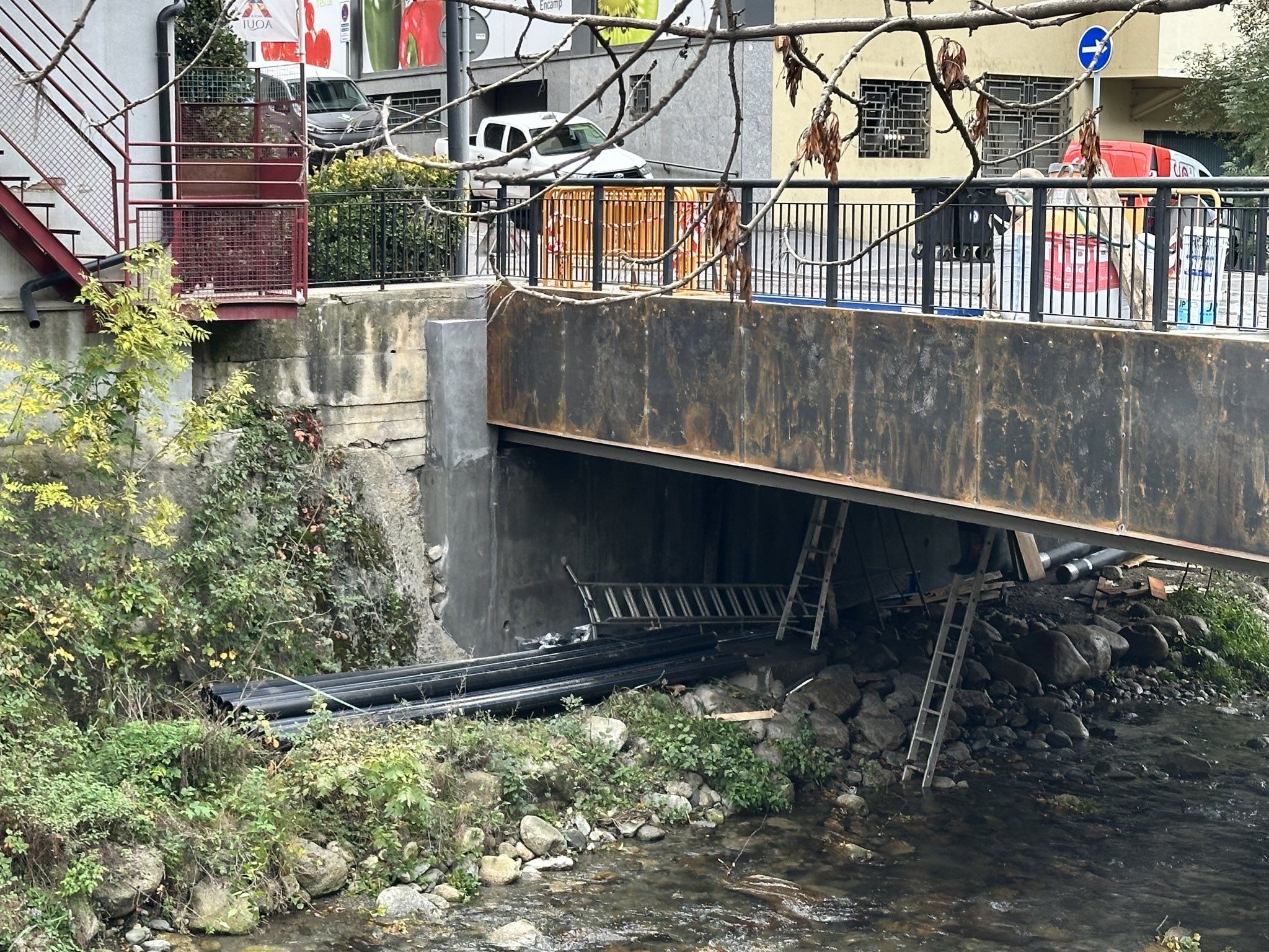 La incidència ha estat provocada per una actuació a la zona del pont de la Molina.