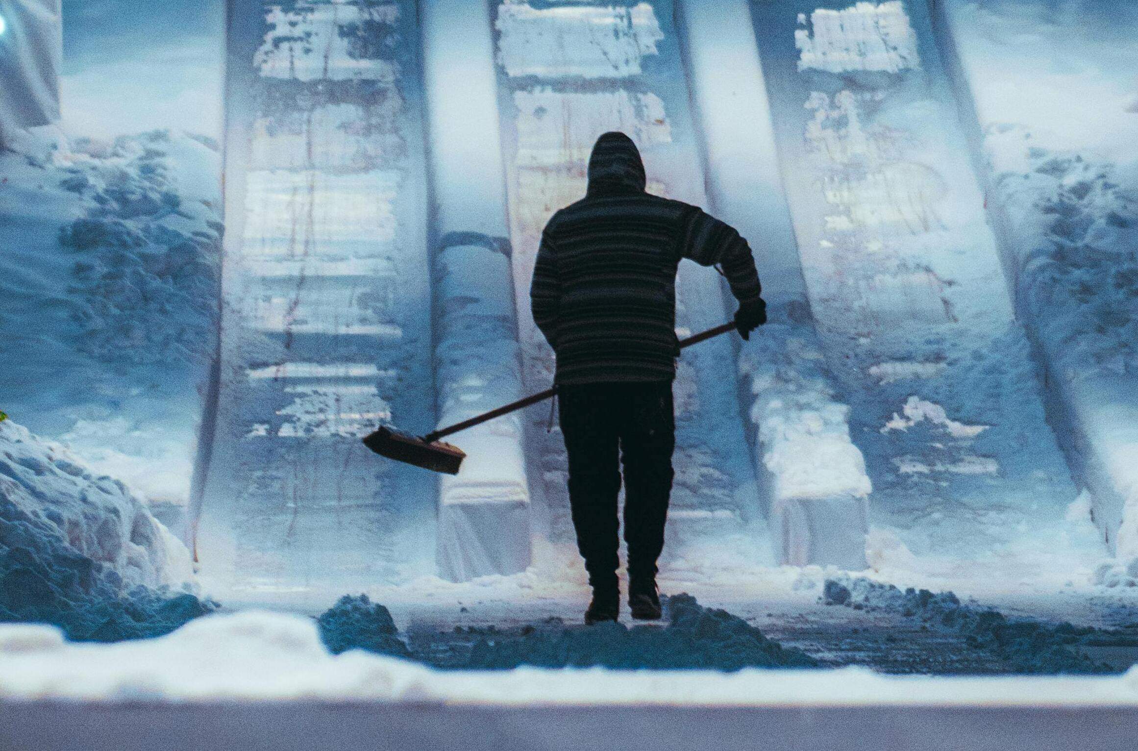 Molts dels treballadors temporers fan feines a pistes.