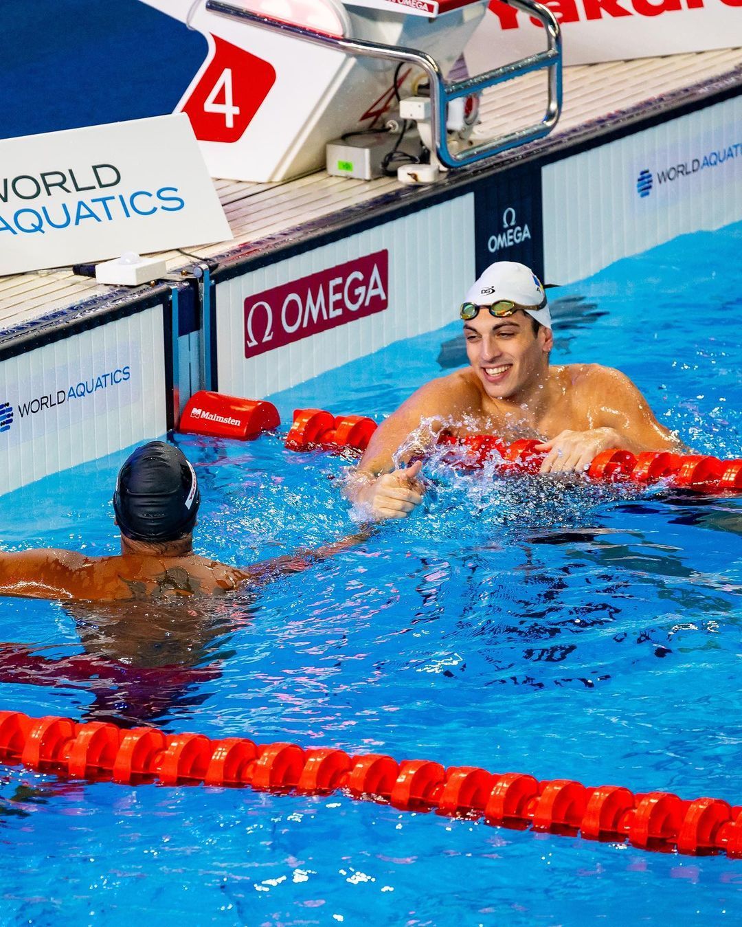 Patrick Pelegrina, en una foto d'arxiu als Mundials saludant un dels rivals. 