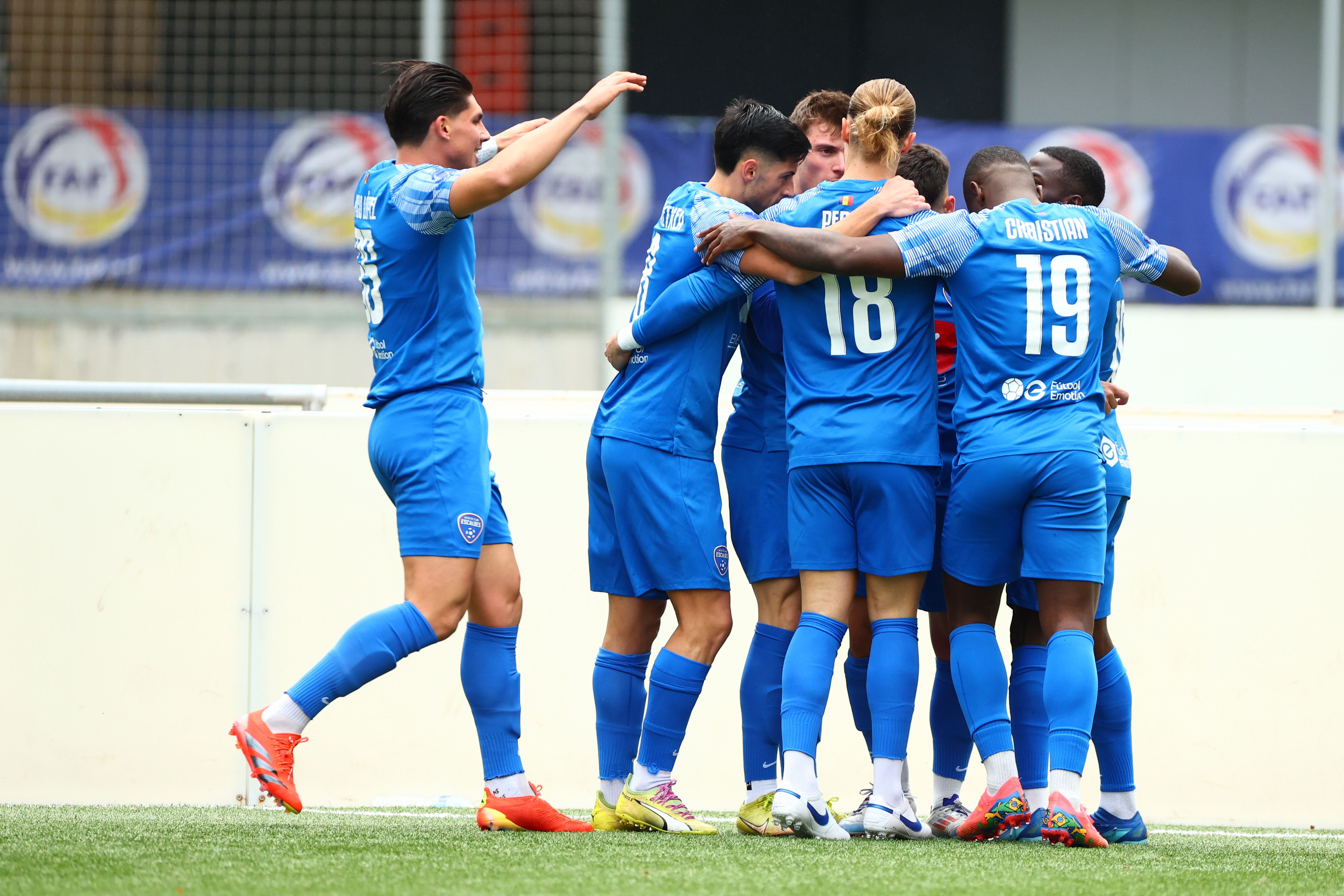 L'Atlètic Escaldes ha celebrat un triomf clau per a la lliga. L'Atlètic Escaldes ha celebrat un triomf clau per a la lliga.