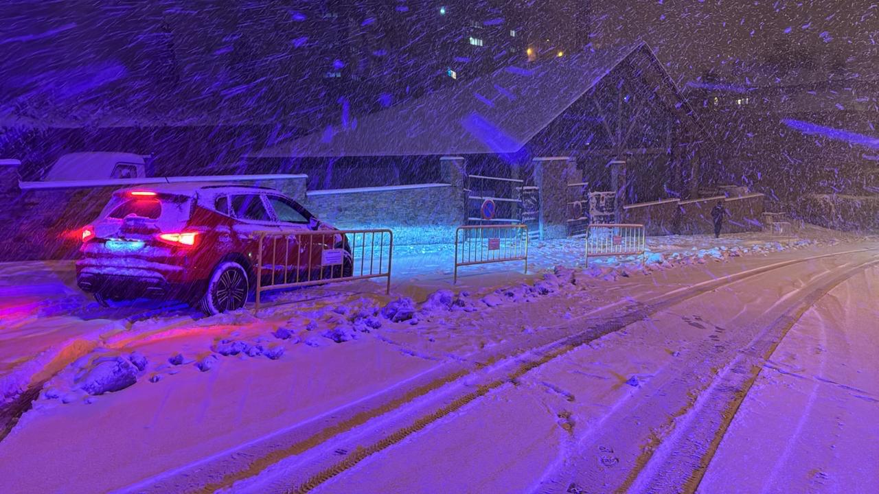 Nevada, dissabte al vespre, a Arinsal.