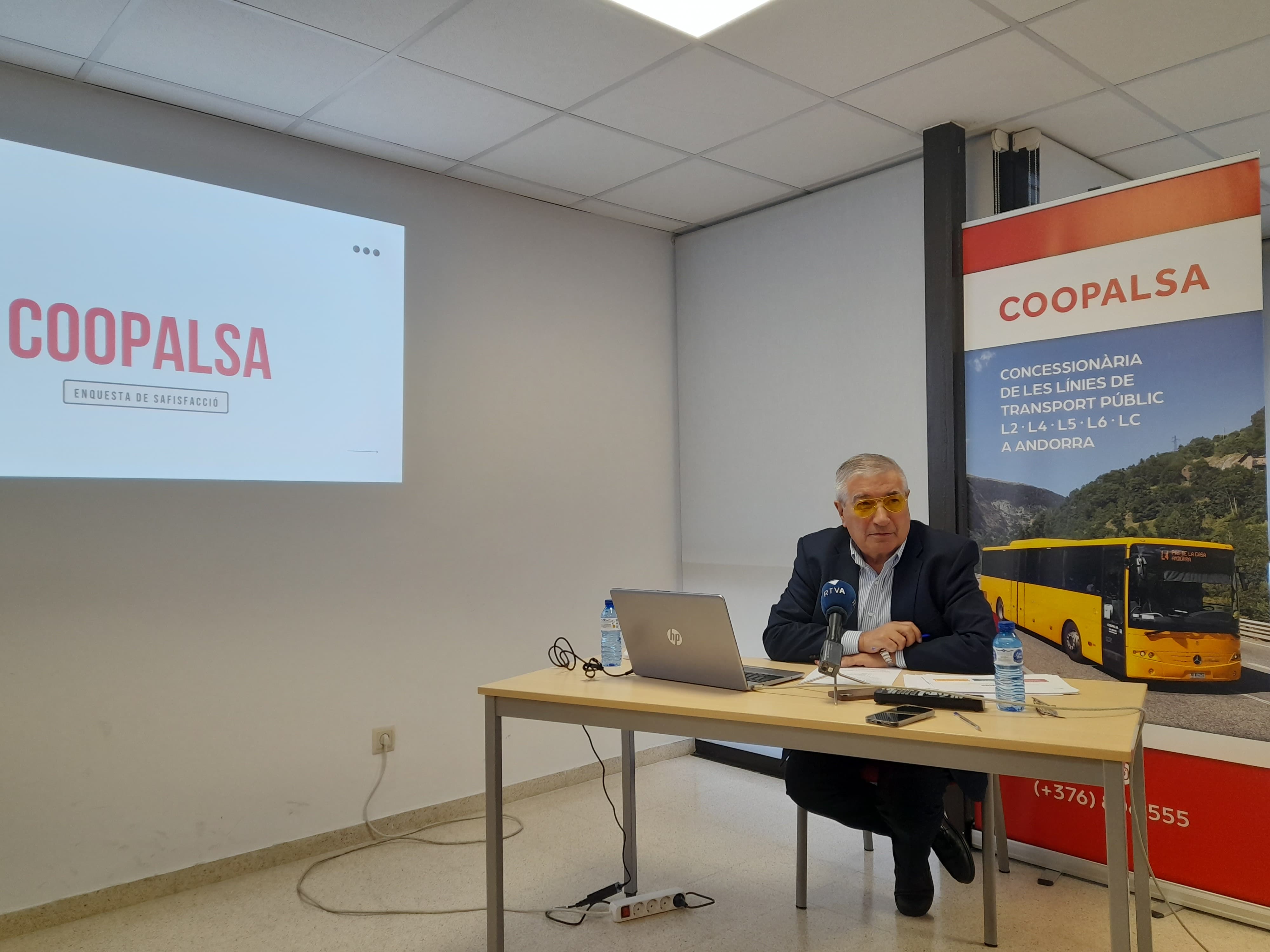 Gabriel Dallerès durant la presentació de l'enquesta de satisfacció.