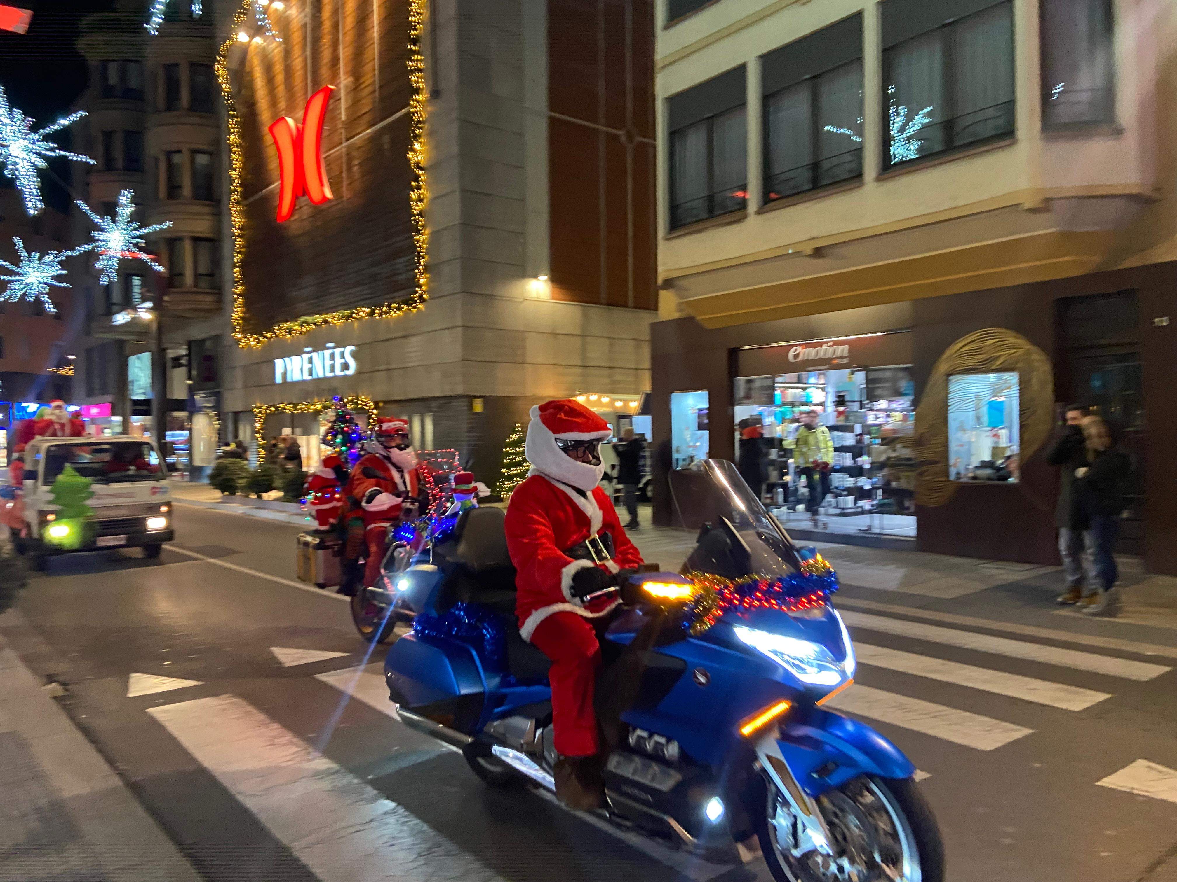 La moto que ha encapçalat l'expedició.