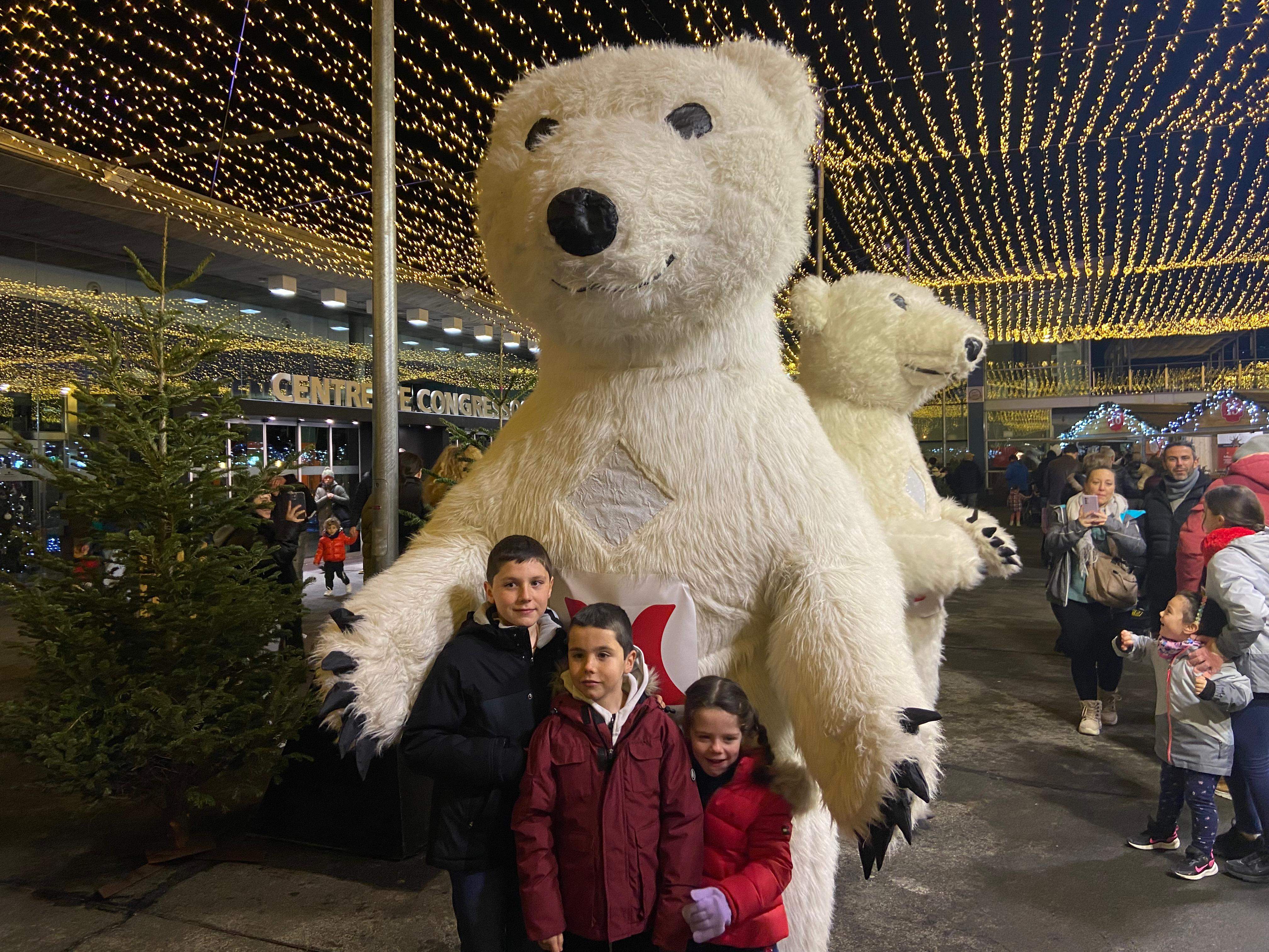 Els ossos polars també passegen pel Poblet. Els ossos polars també passegen pel Poblet.
