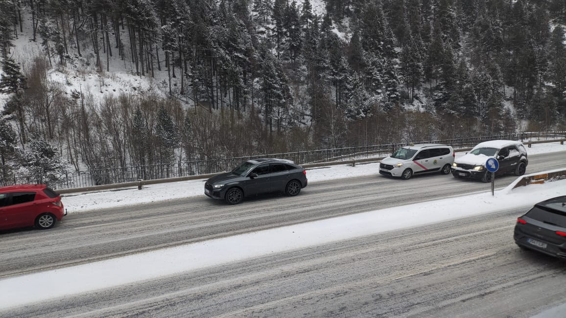 Una imatge de la CG2 a l'altura de la cascada de Moles. Una imatge de la CG2 a l'altura de la cascada de Moles.