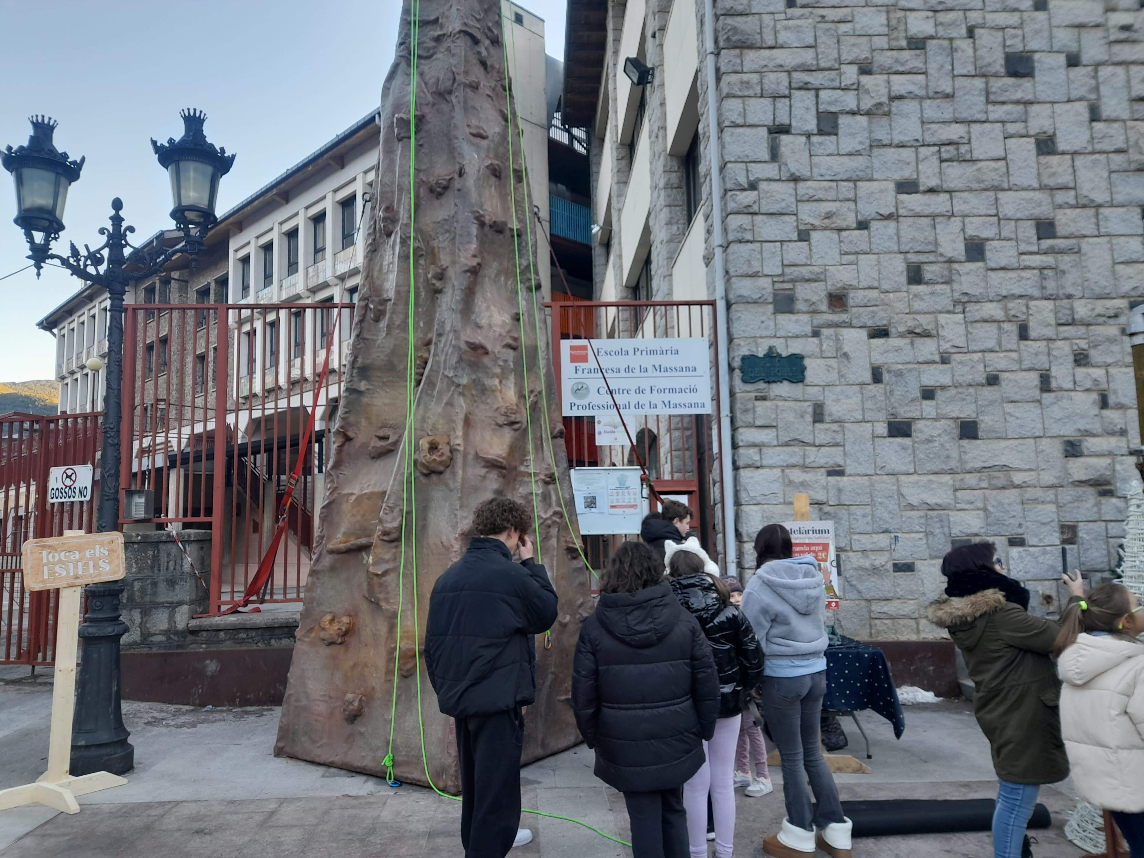 El rocòdrom de l'Estelàrium.