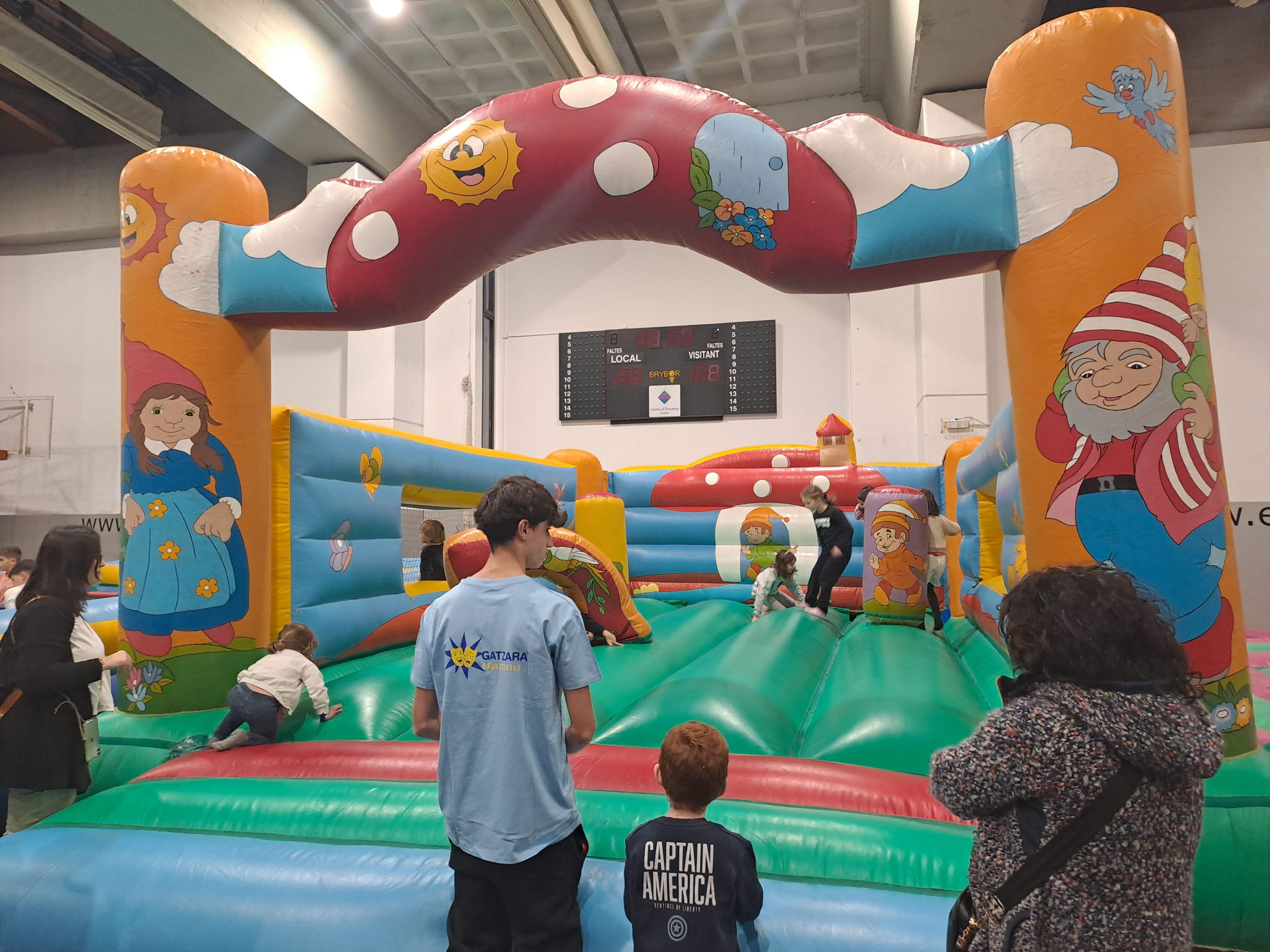 Els infables, habiutals, no han fallat a la cita.