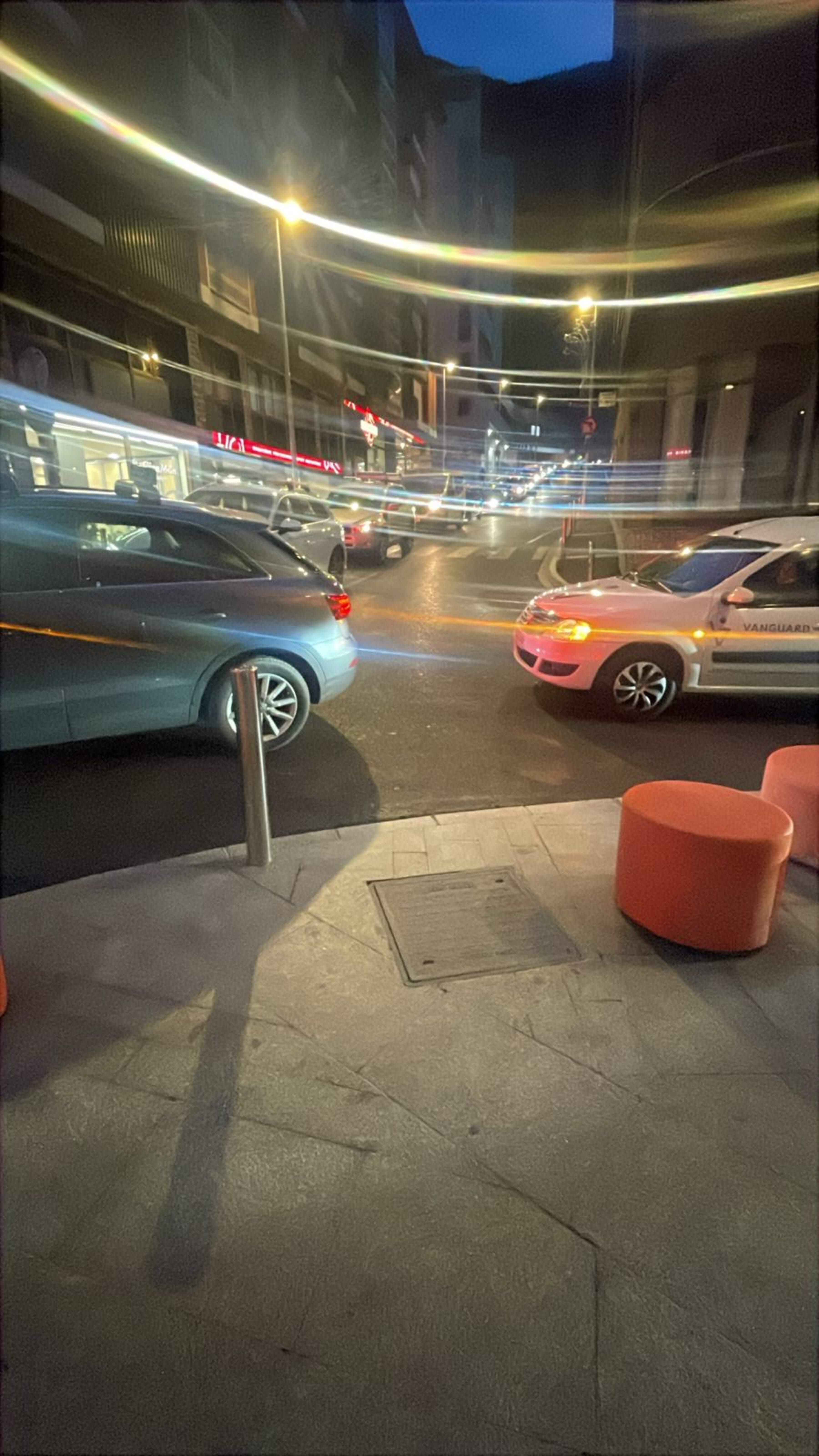 Embús aquesta tarda a la zona de Ciutat de Sabadell. Embús aquesta tarda a la zona de Ciutat de Sabadell.