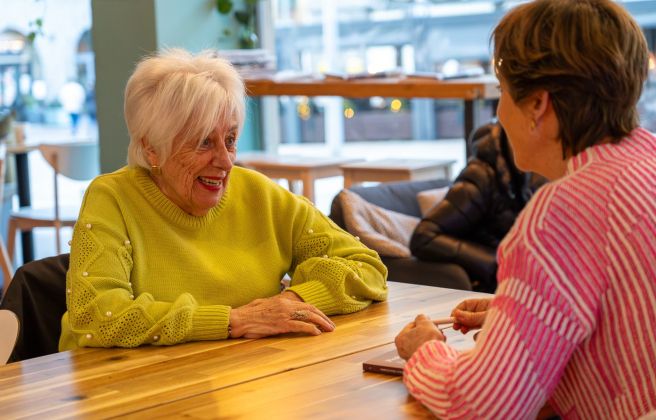 Dues de les ideòlogues del sistema educatiu nacional, Anna Zamora i Maria Teresa Cairat. Dues de les ideòlogues del sistema educatiu nacional, Anna Zamora i Maria Teresa Cairat.