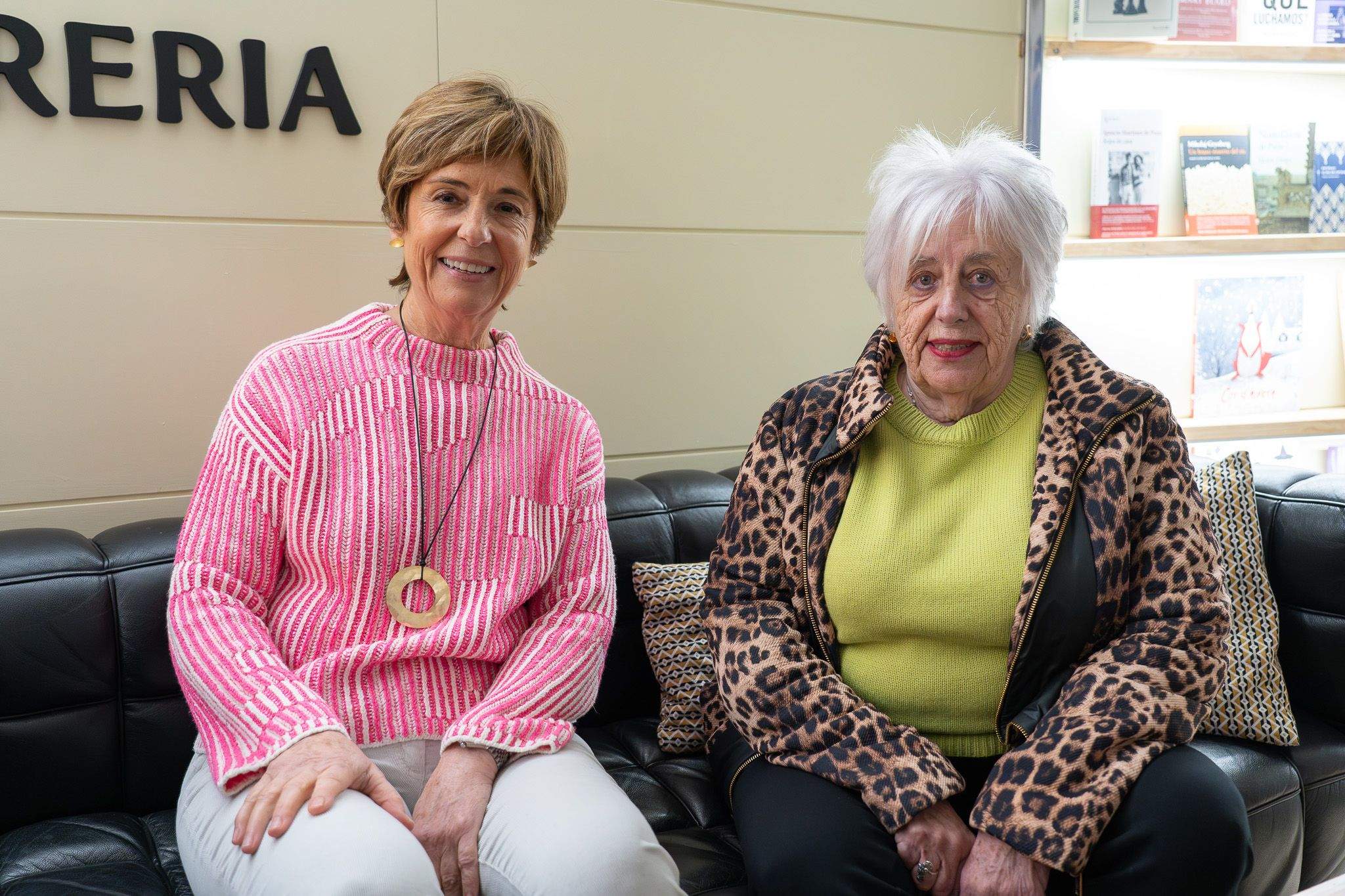 Dues de les ideòlogues del sistema educatiu nacional, Anna Zamora i Maria Teresa Cairat.