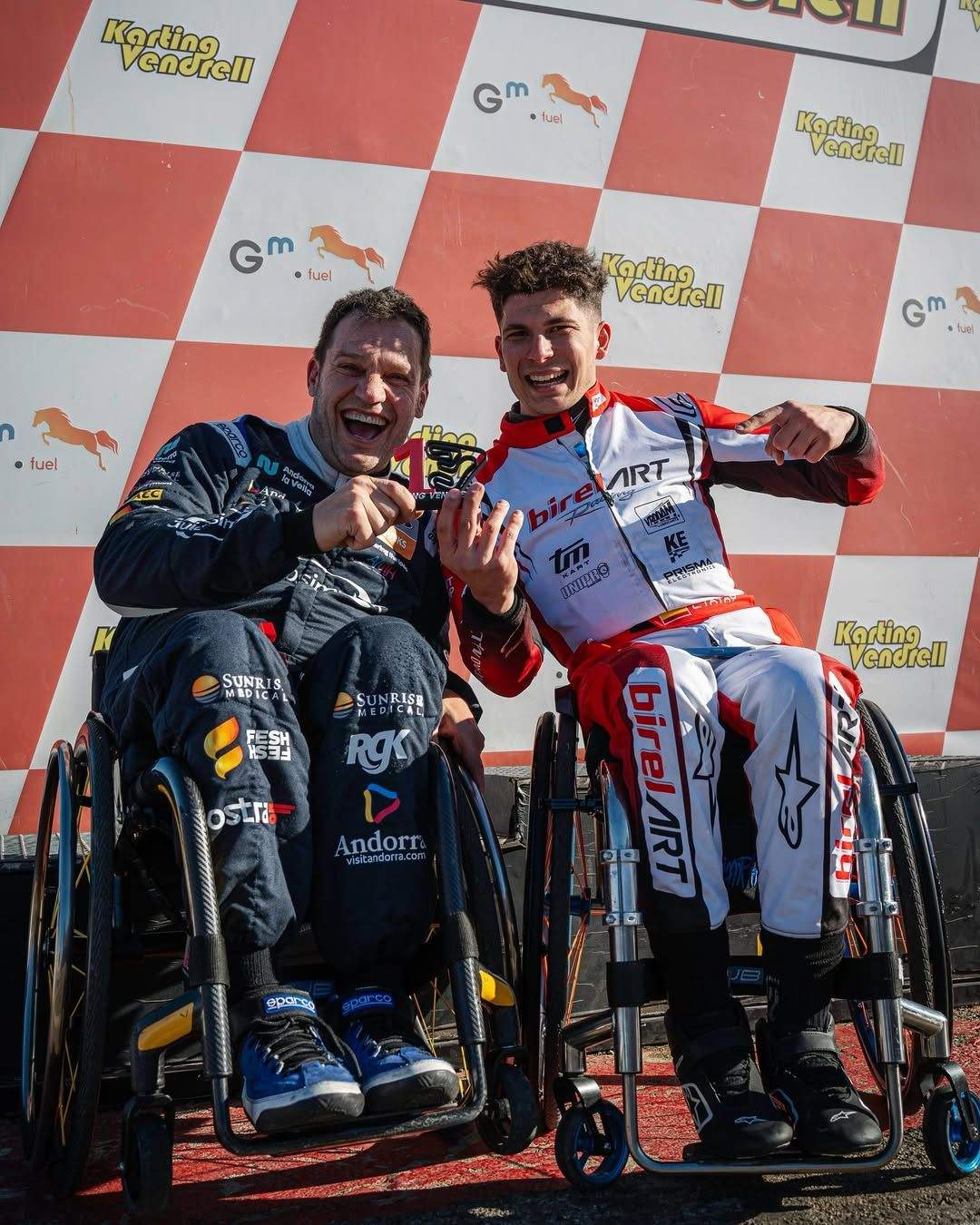 Tatay, amb Albert Llovera en una cursa prèvia. Tatay, amb Albert Llovera en una cursa prèvia.