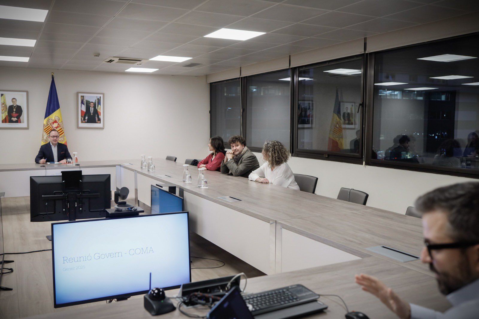 espot coma espot coma