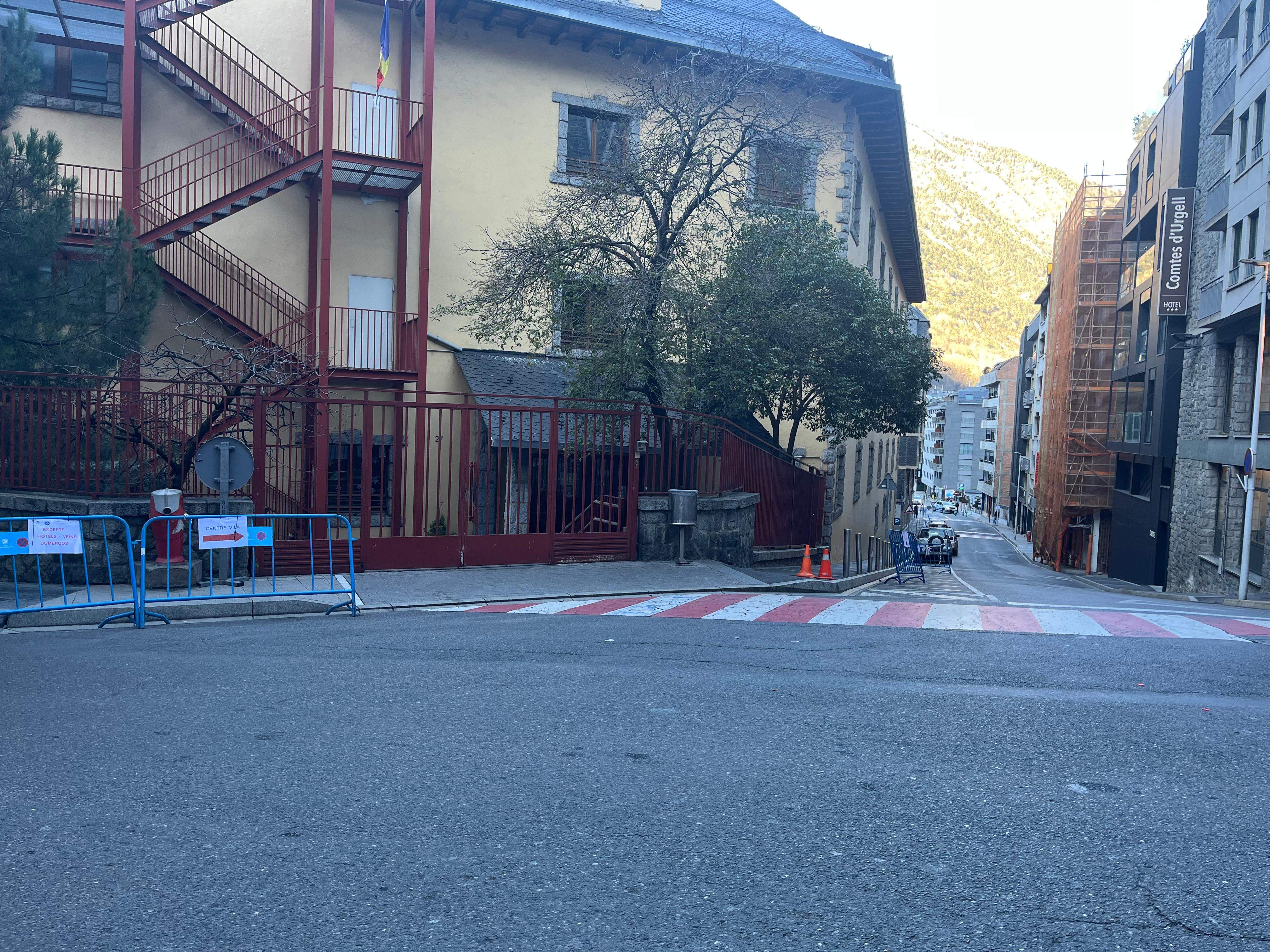 El canvi de sentit del carrer Josep Viladomat és un dels que més molesten als ciutadans. La portaveu del Sindicat, Rebeca Bonache.