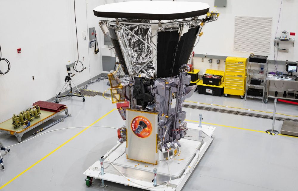La Parker Solar Probe abans del seu llançament al Juliol del 2018 - Crèdit: NASA/Johns Hopkins APL/Ed Whitman La Parker Solar Probe abans del seu llançament al Juliol del 2018 - Crèdit: NASA/Johns Hopkins APL/Ed Whitman