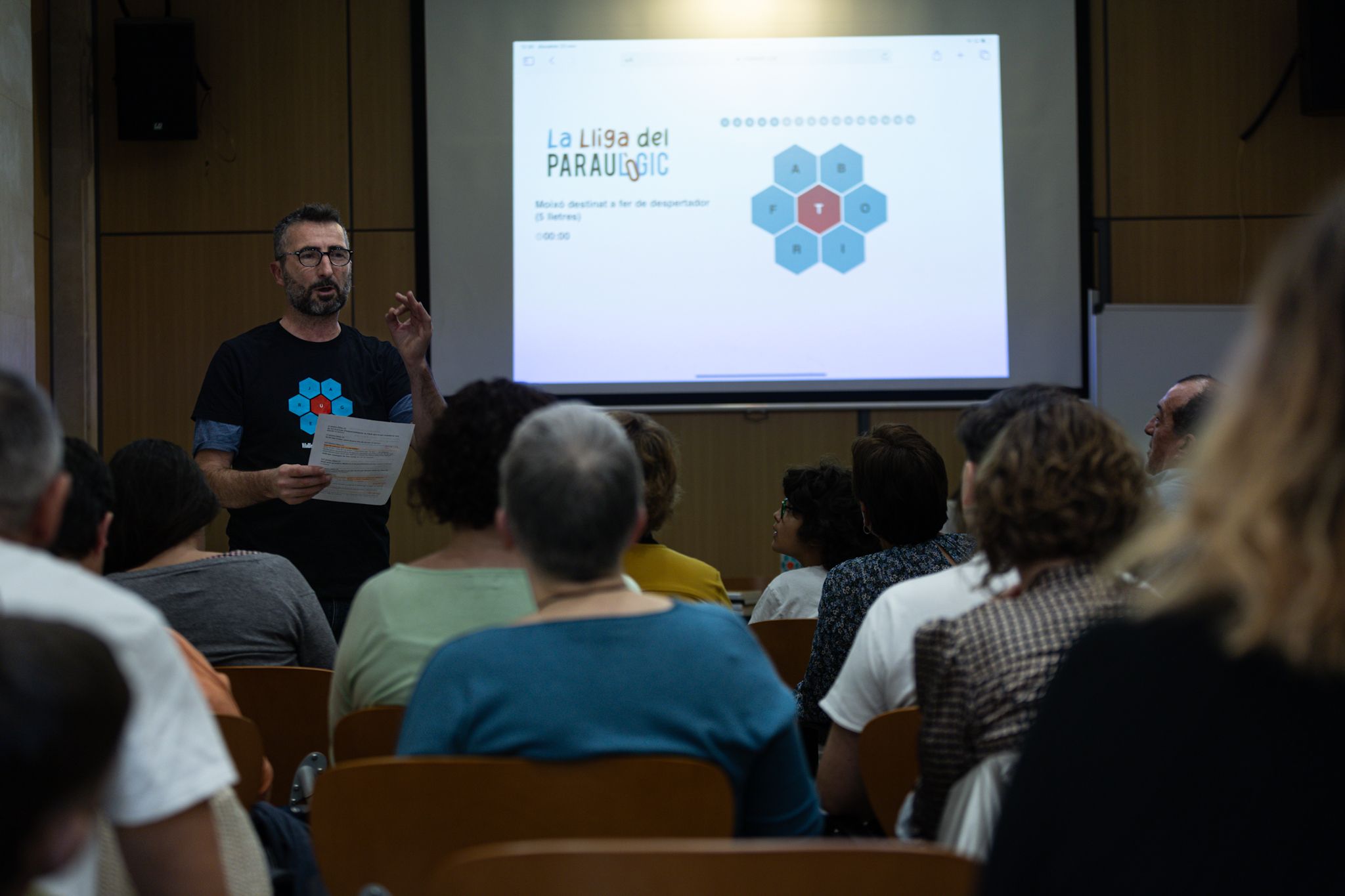 El lingüista Pau Vidal, durant una de les proves classificatòries. El lingüista Pau Vidal, durant una de les proves classificatòries.