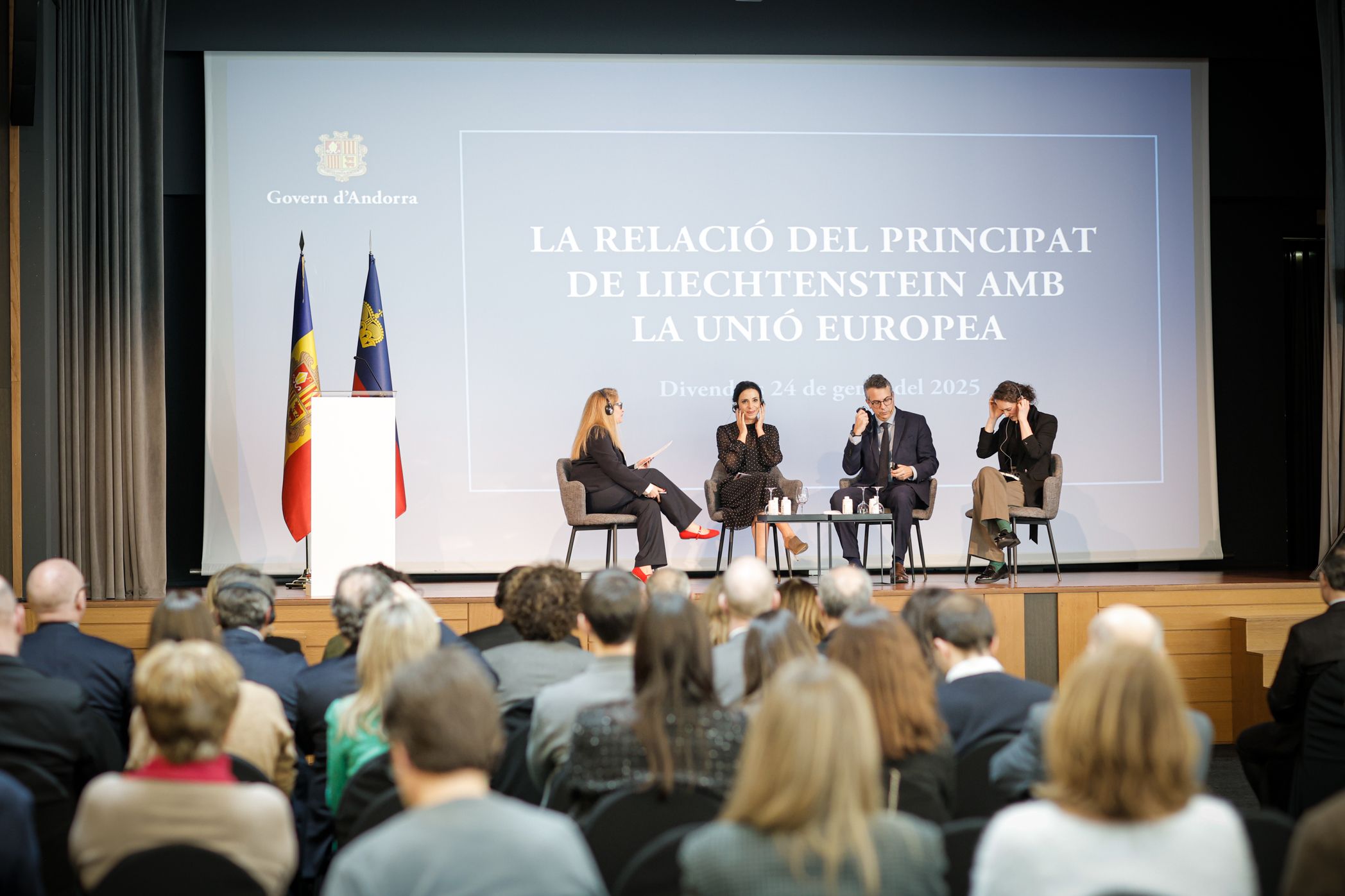 Un moment de la taula rodona celebrada amb la ministra d'Afers Exteriors de Liechtenstein, Dominique Hasler. Un moment de la taula rodona celebrada amb la ministra d'Afers Exteriors de Liechtenstein, Dominique Hasler.