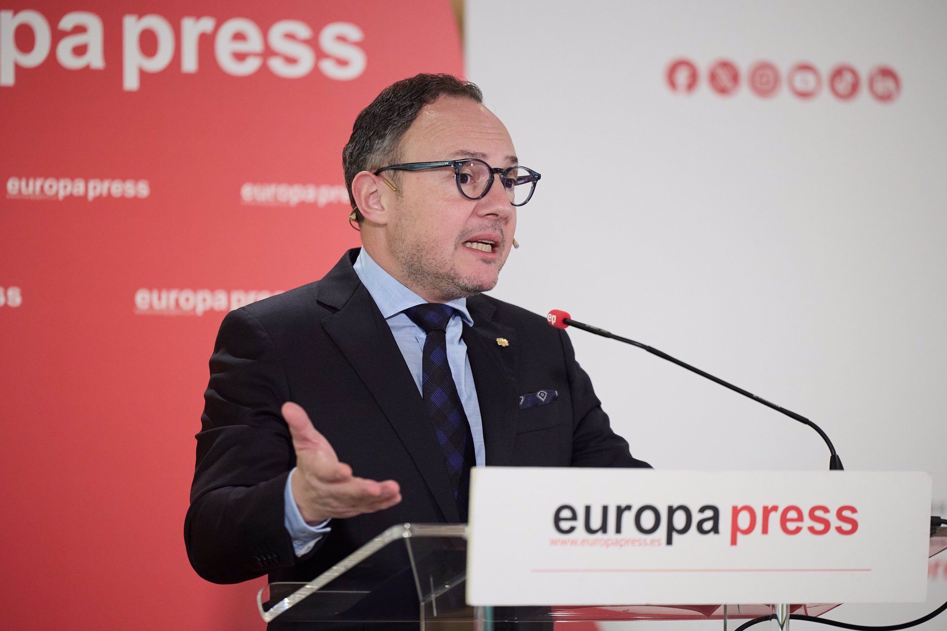 Espot, durant la intervenció inicial de l'acte. / EP. Espot, durant la intervenció inicial de l'acte. / EP.