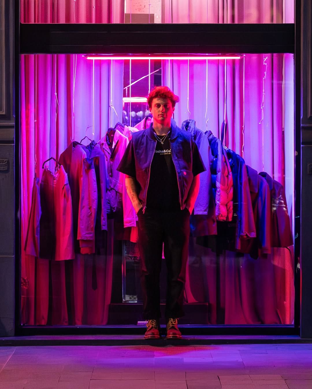 A banda del motor, l'esquí i l'escalada, la moda és una de les passions de Schareina. A banda del motor, l'esquí i l'escalada, la moda és una de les passions de Schareina.