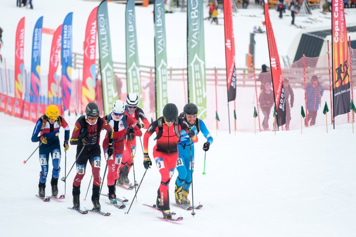 Un dels moments més ajustats de la cursa a l'esprint, a la Copa del Món de Boí Taüll.