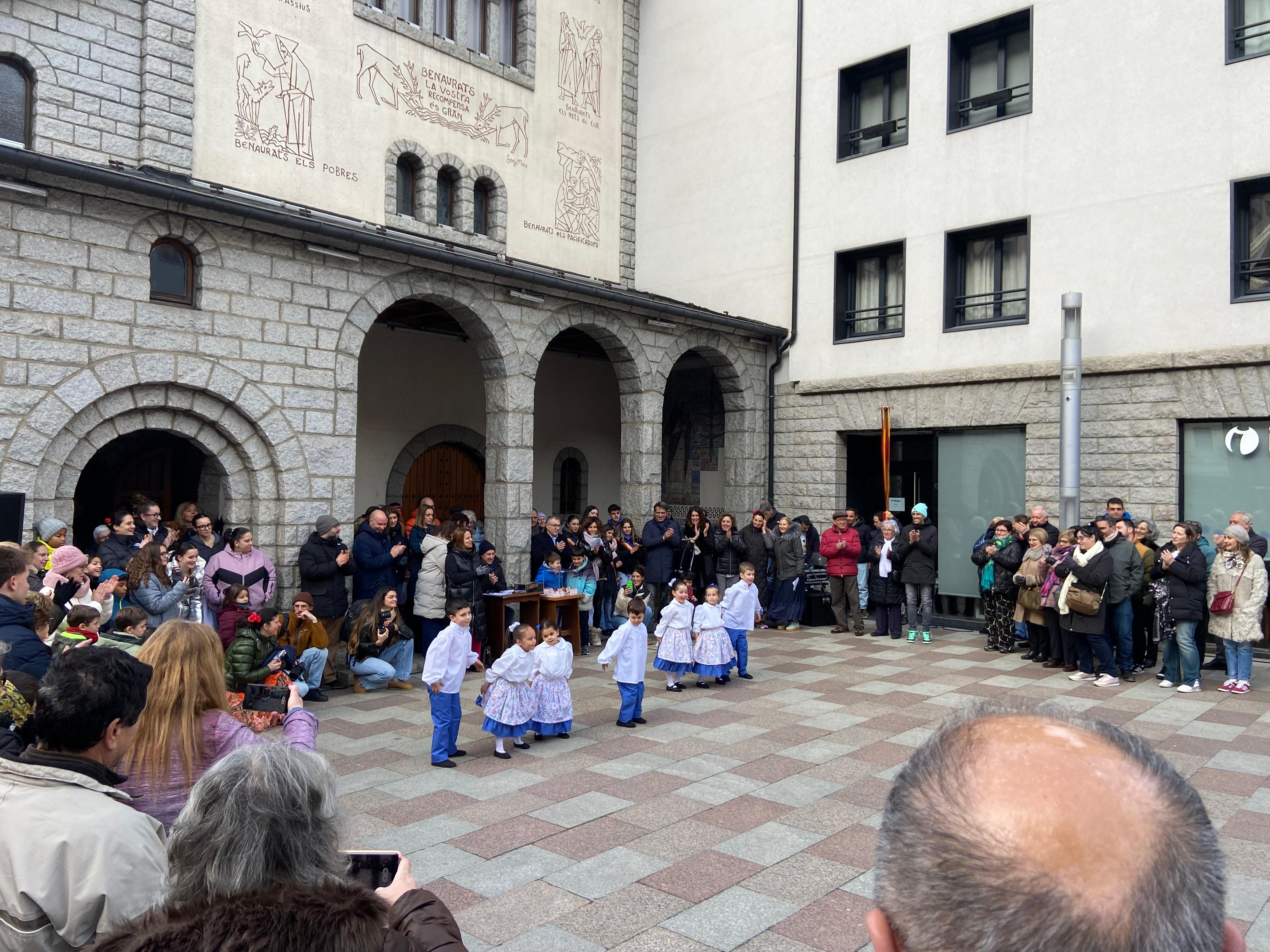 Els més petits de l'Esbart Santa Anna. Els més petits de l'Esbart Santa Anna.
