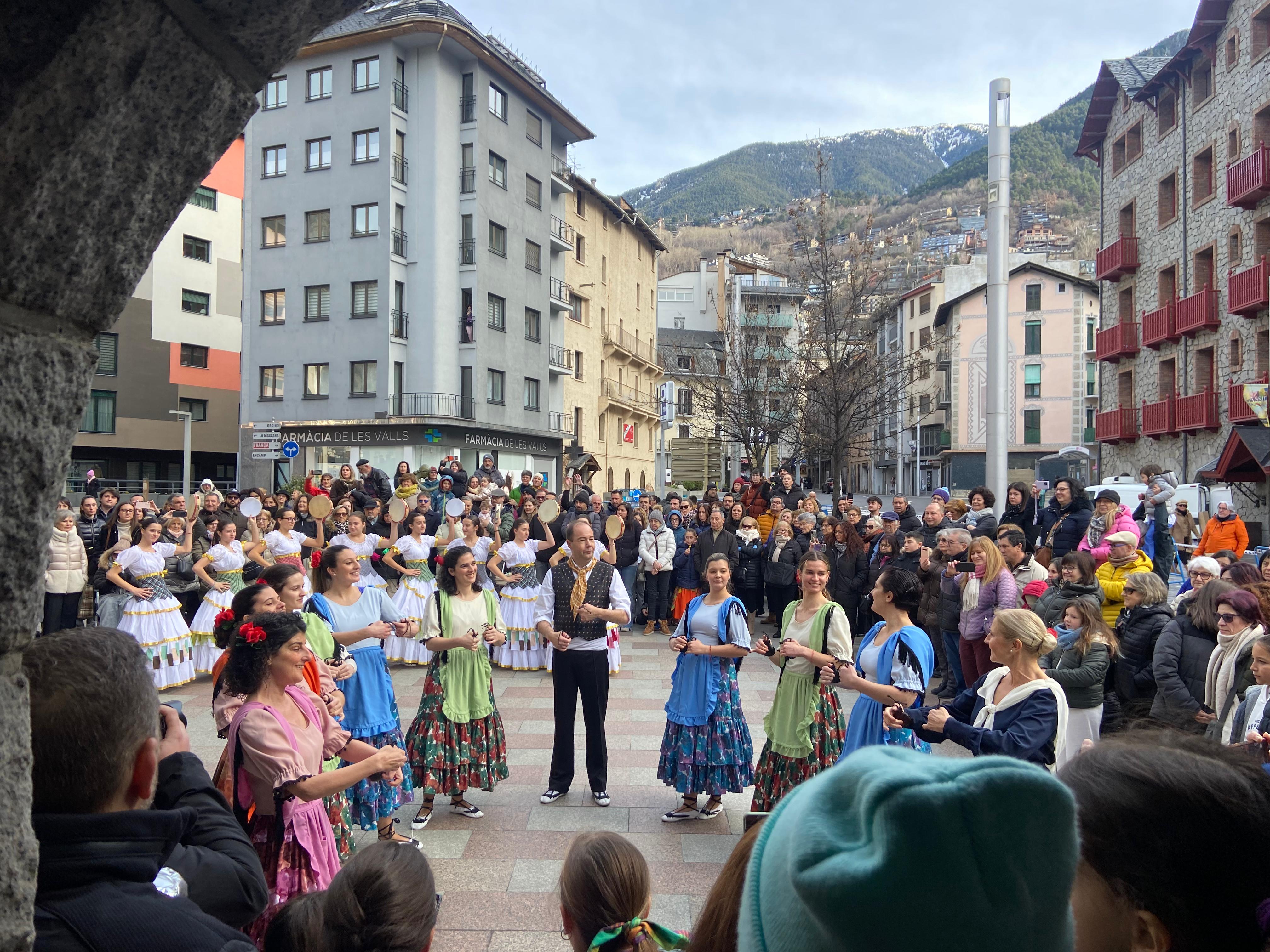 Balls tradicionals de l'Esbart Santa Anna. Balls tradicionals de l'Esbart Santa Anna.