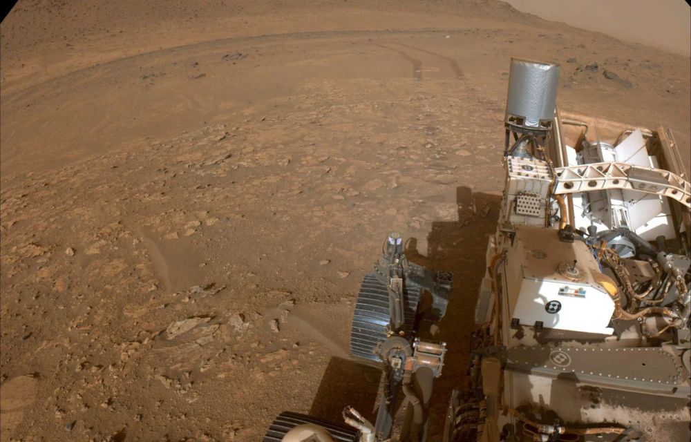 El Perseverance allunyant-se d'una formació rocosa anomenada Bright Angel al Juliol del 2024 - Crèdit: NASA/JPL-Caltech