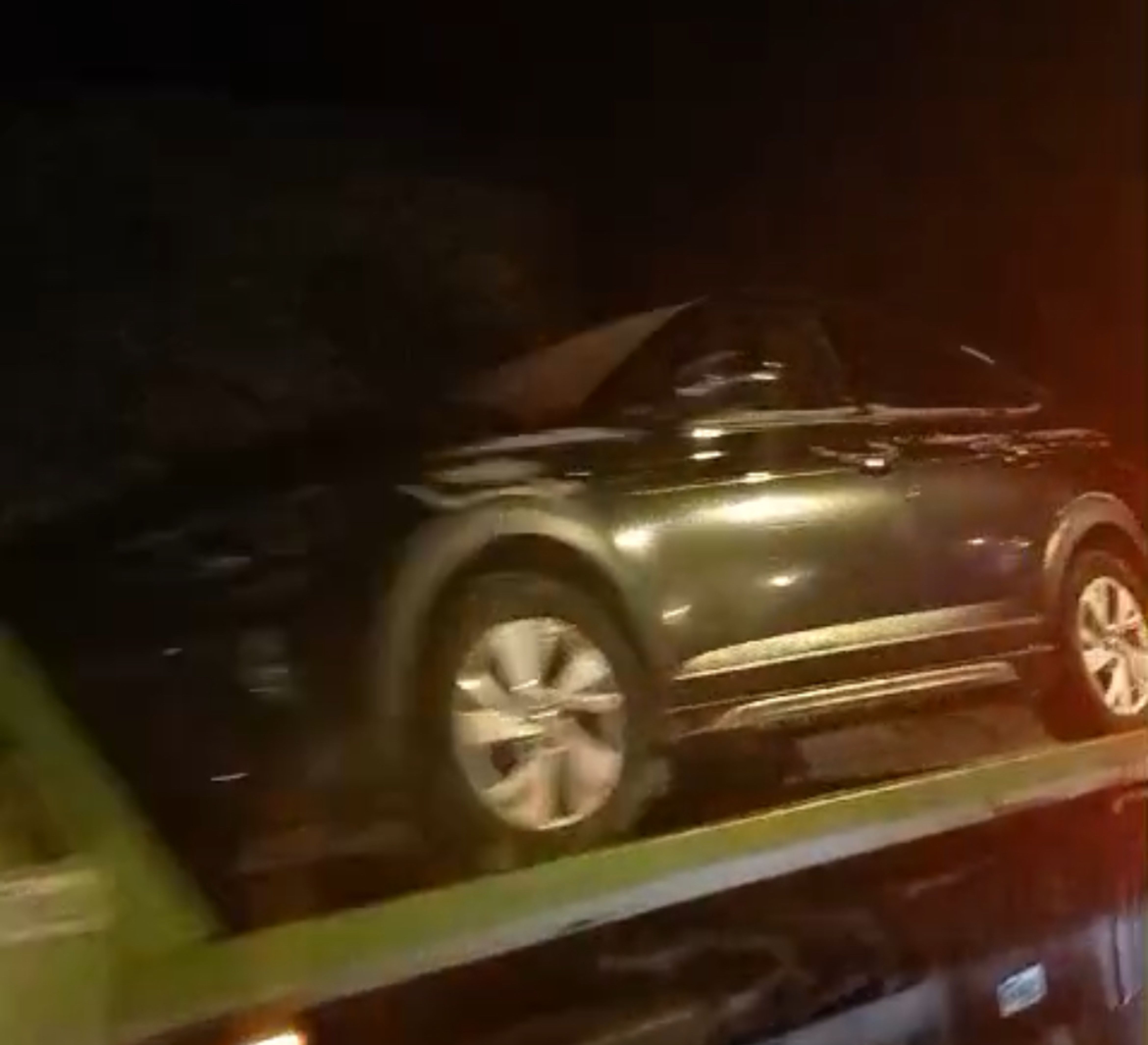 Un dels cotxes involucrats en l'accident.