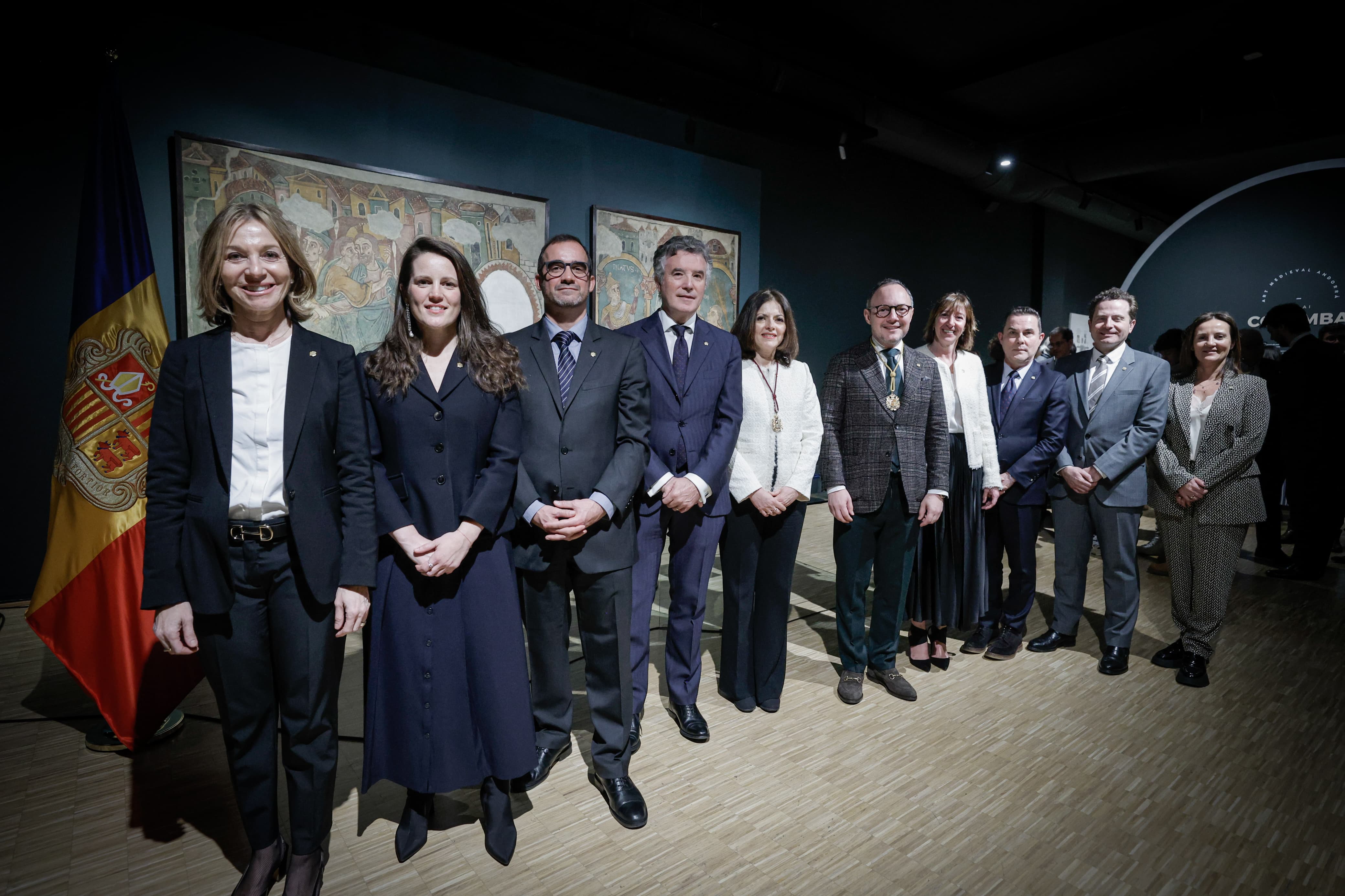 Els ambaixadors que han jurat avui amb els representants del Govern.