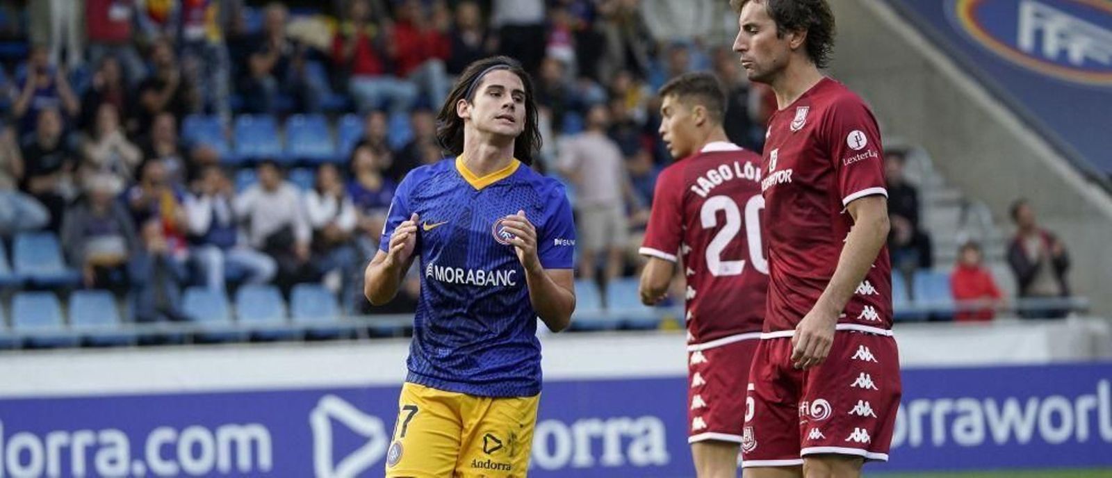 El motiu de la inclusió de l'FC Andorra a la llista és el fitxatge d'Álex Calvo.