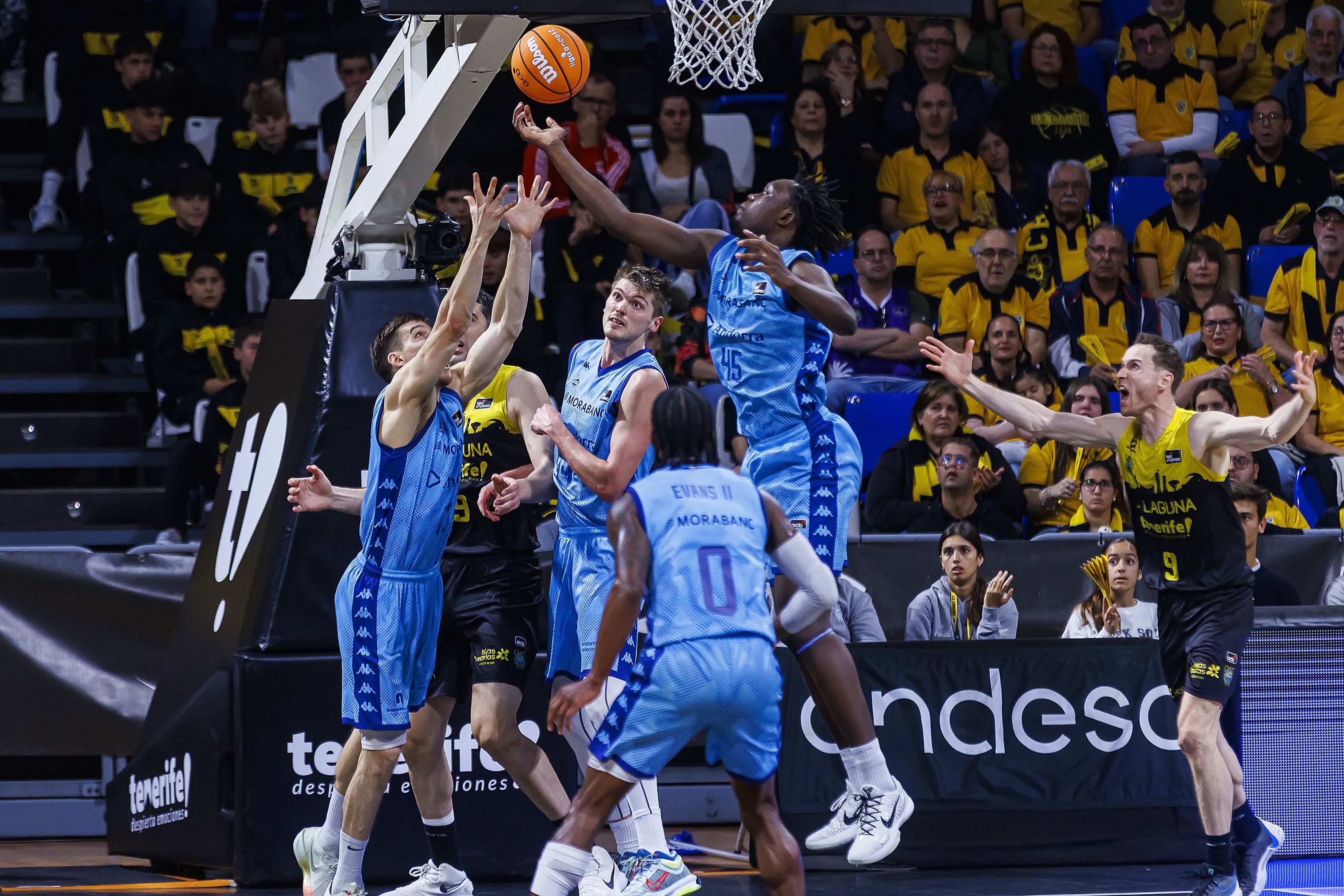 Aquest cop Doumbouya s'ha fet notar defensivament en els minuts que ha estat sobre la pista.