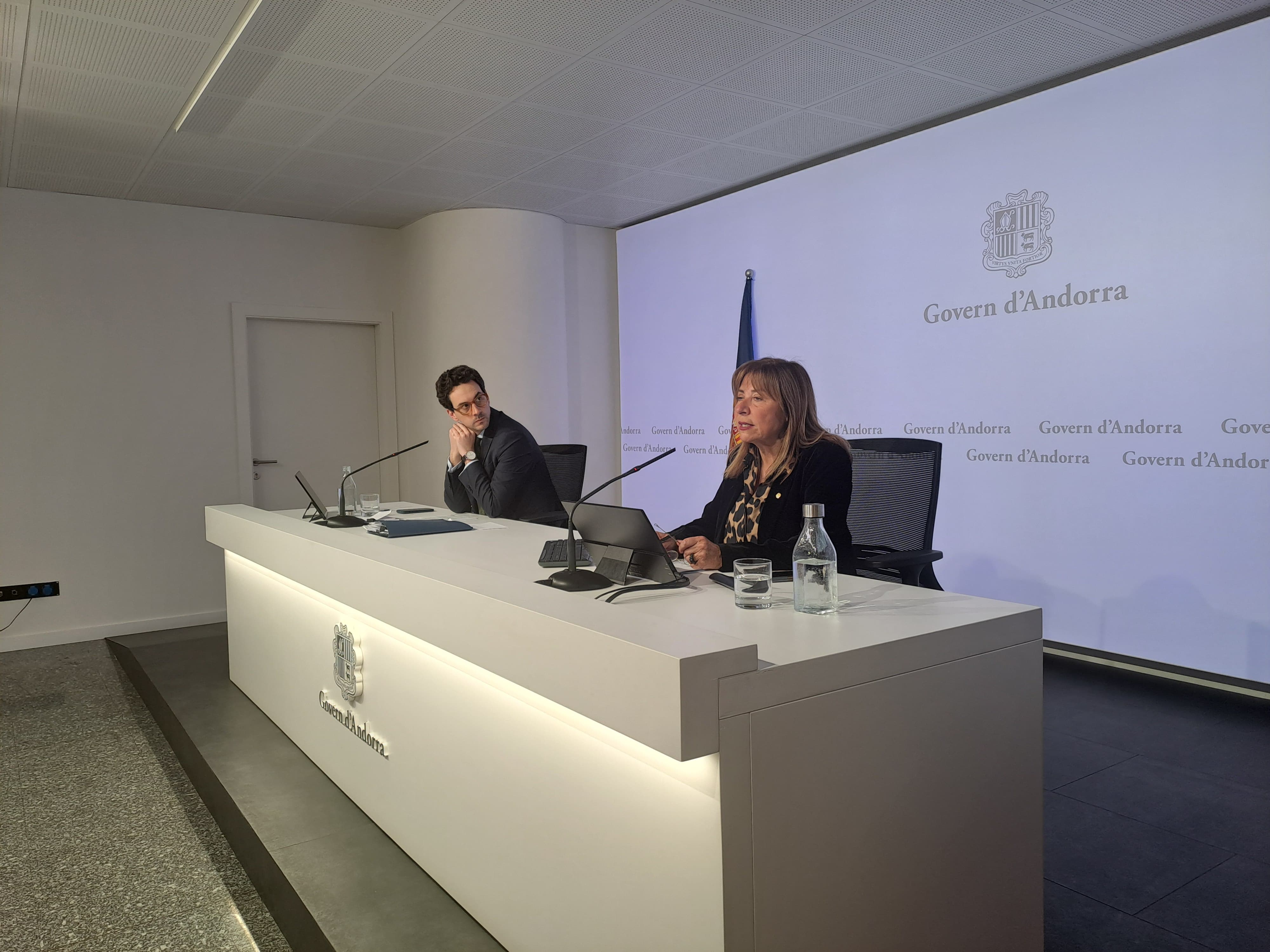 Marsol, al costat de Casal, durant la roda de premsa.