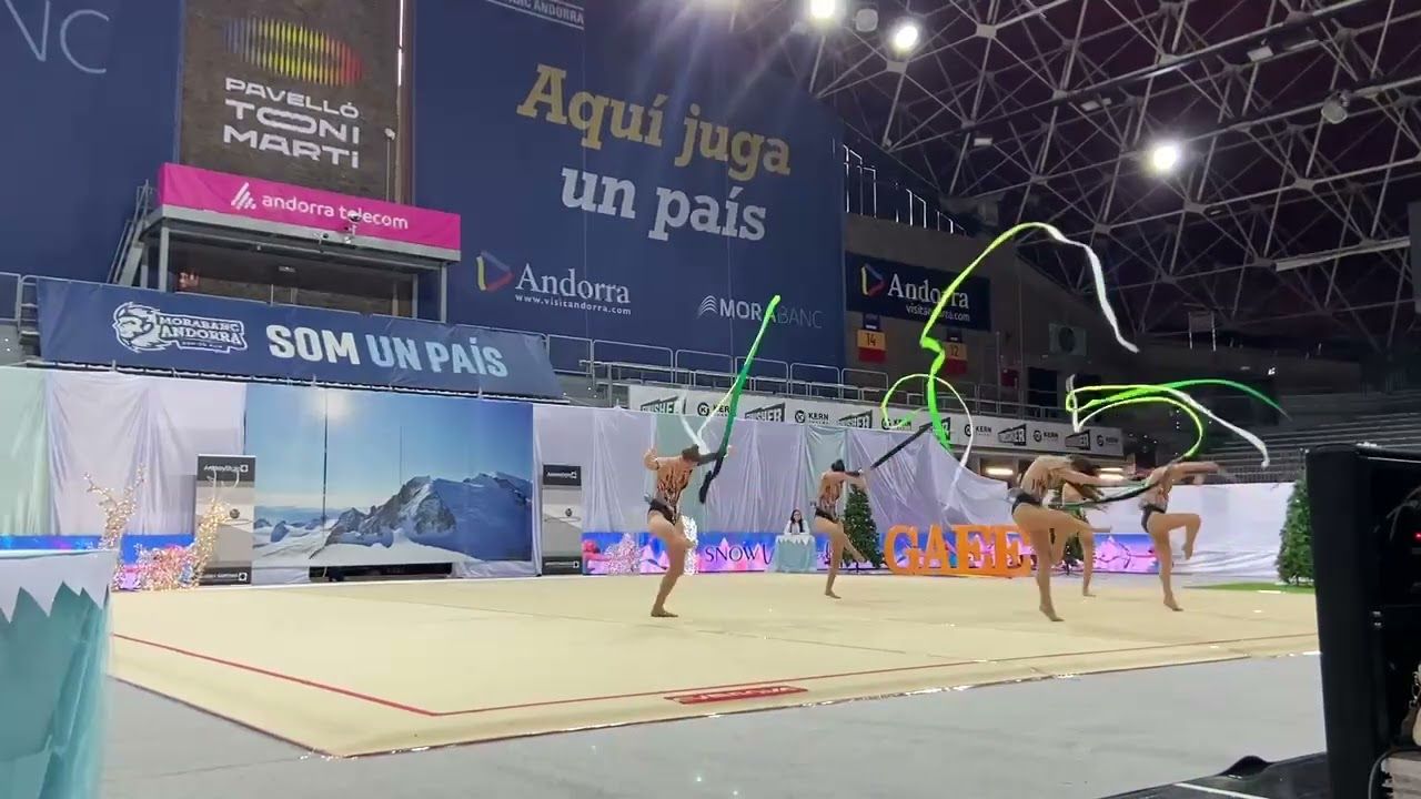 Un dels moments de l'actuació andorrana. Un dels moments de l'actuació andorrana.