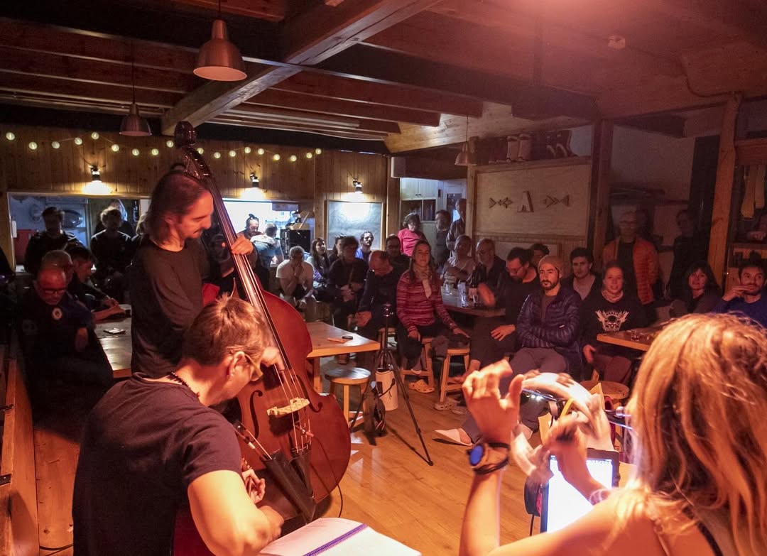 Encara ens venen imatges i bona  (1)