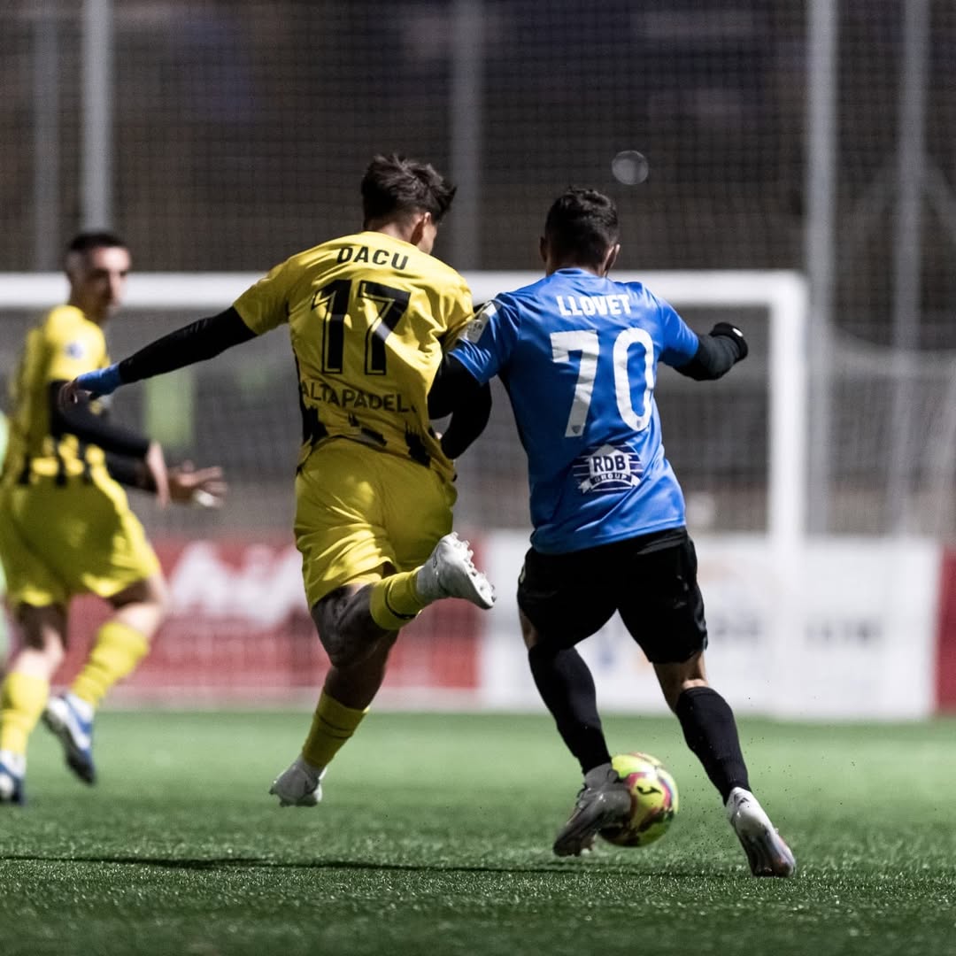 Dacu i Alexandre Llovet, dos dels jugadors més destacats de la UE i l'Inter. Dacu i Alexandre Llovet, dos dels jugadors més destacats de la UE i l'Inter.