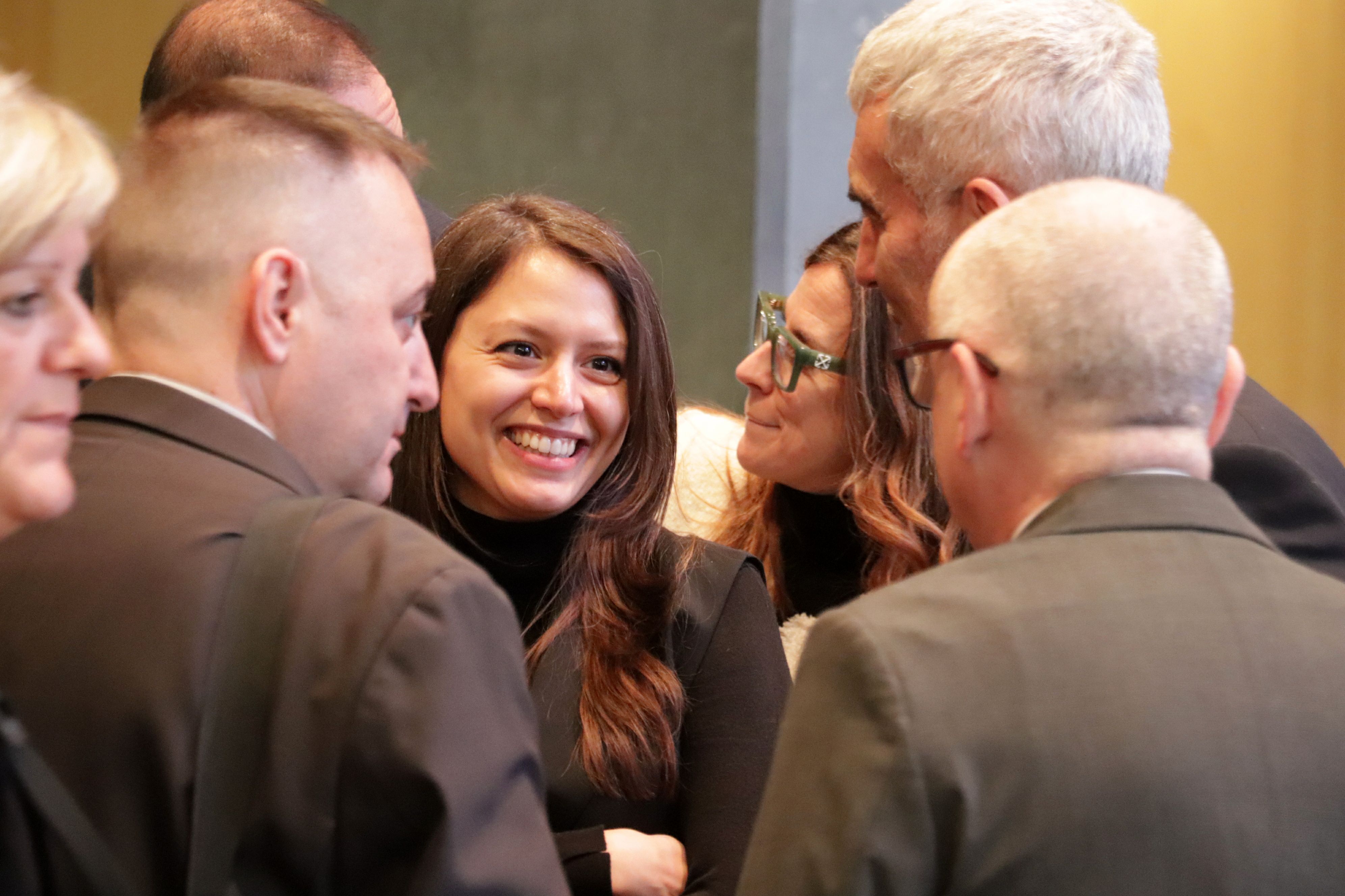 Consellers demòcrates just després d'una sessió parlamentària.