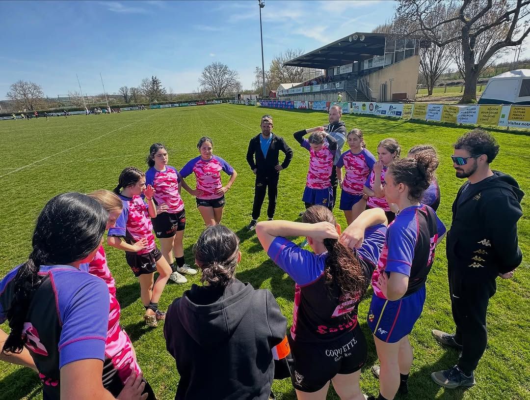 Les noies de l'AS Rugby del Lycée Comte de Foix, durant la fase final.