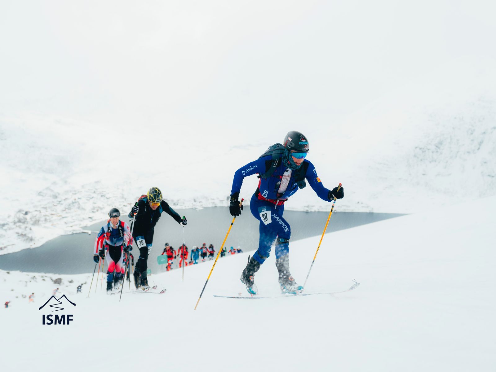 Oriol Olm, durant la cursa individual d'aquest diumenge amb alguns perseguidors. 