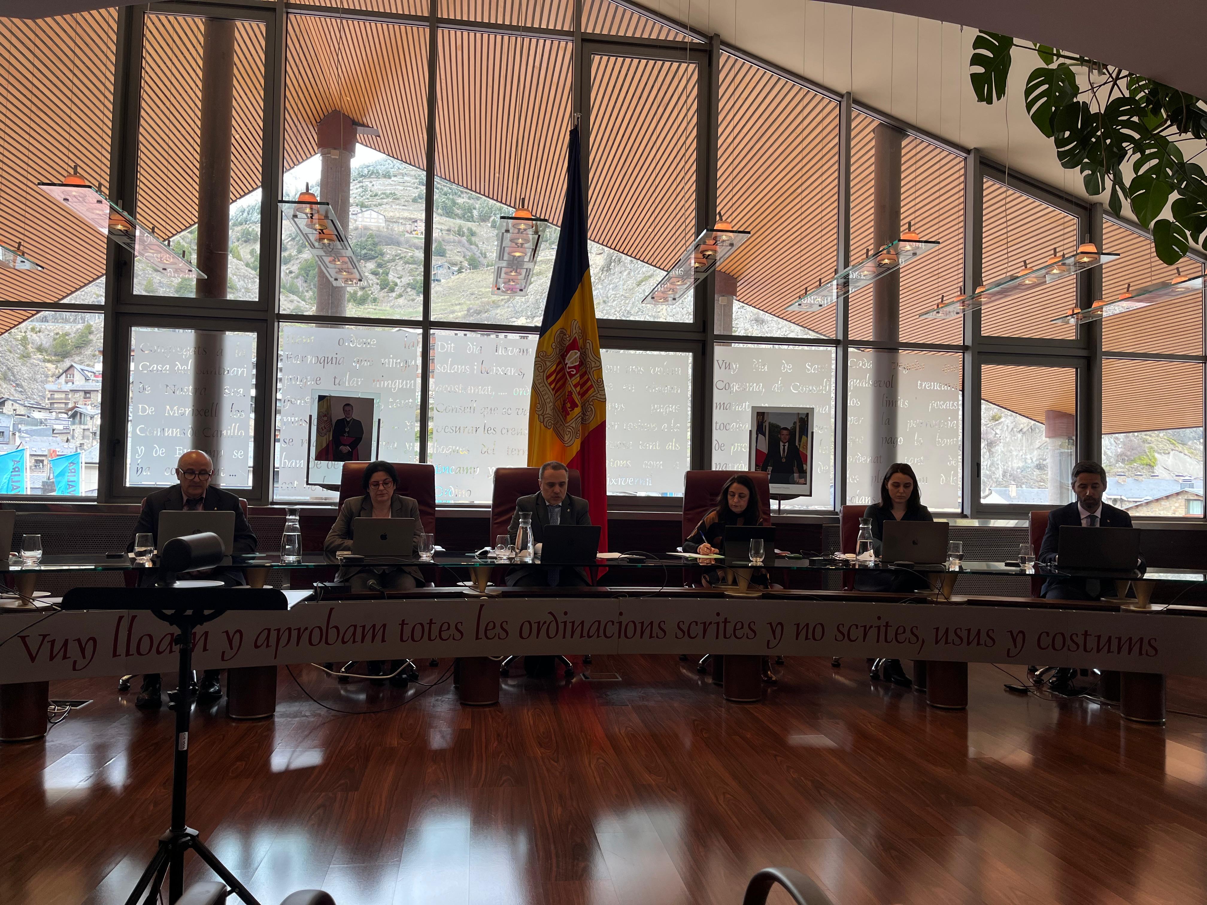 Una imatge de la sessió de consell presidida per Marc Casal.