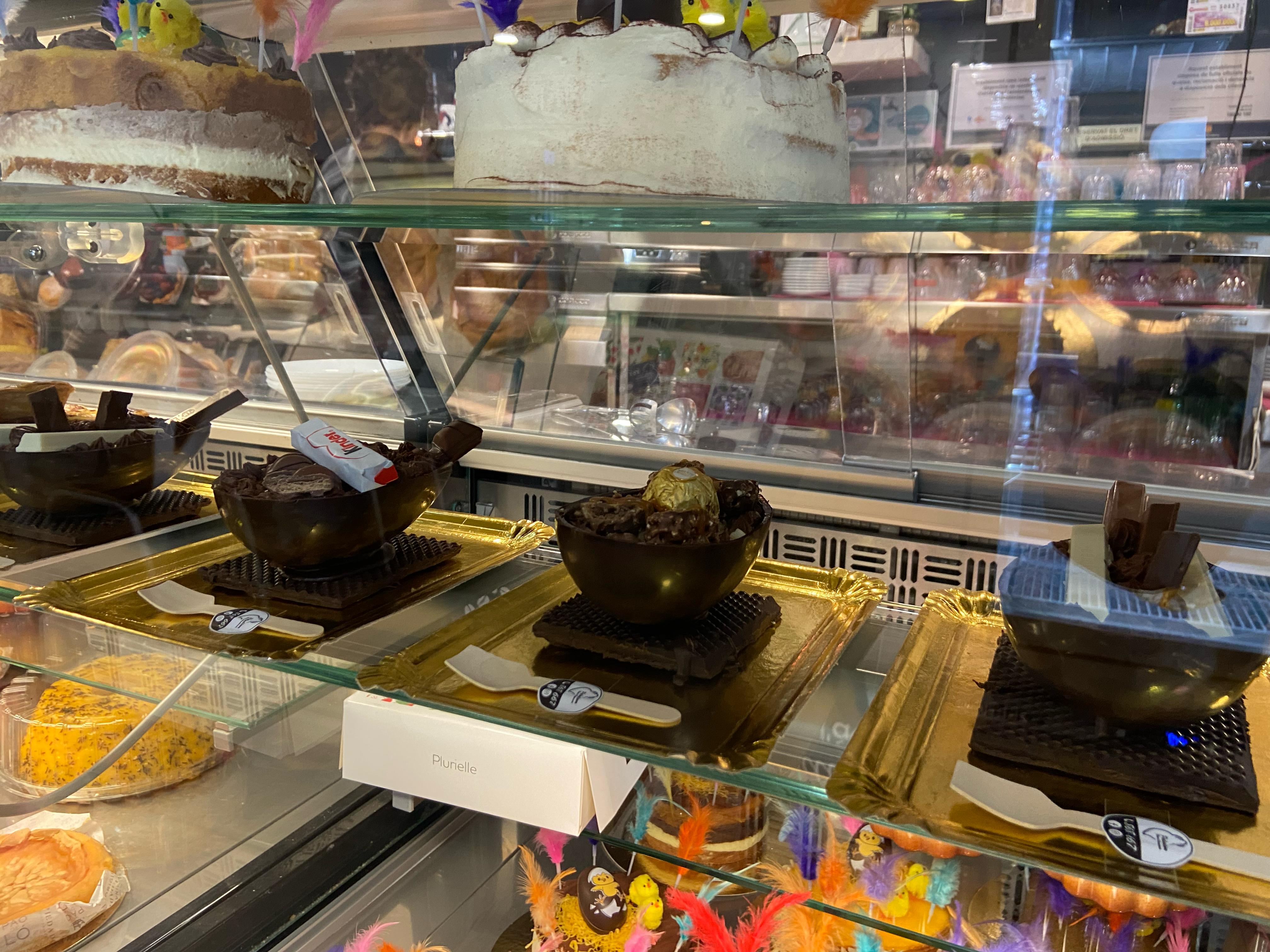 Els ous de cullera farcits, la novetat més exitosa del Paladium. Els ous de cullera farcits, la novetat més exitosa del Paladium.