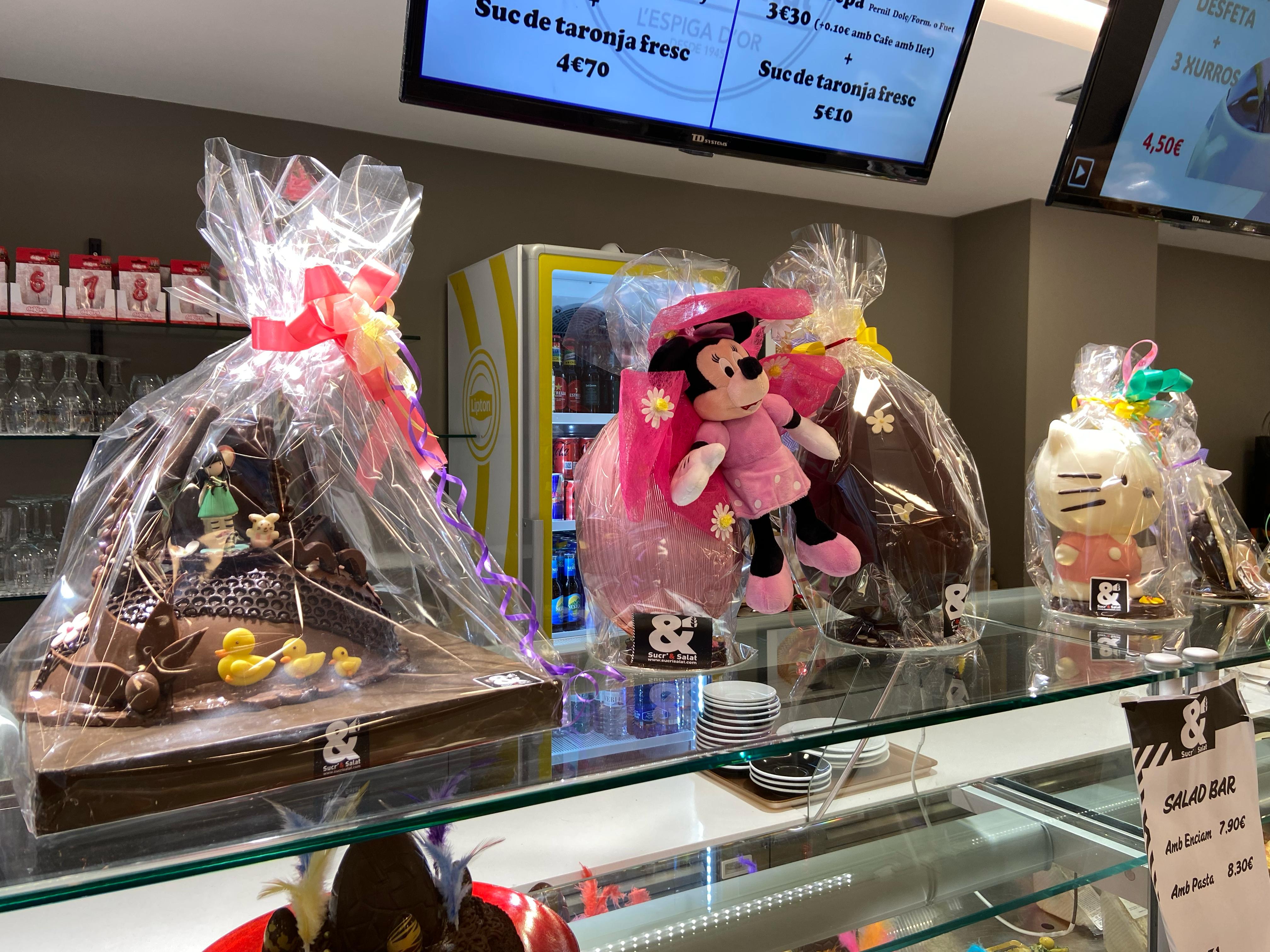 Alguns formats infantils de les mones de Pasqua. Alguns formats infantils de les mones de Pasqua.