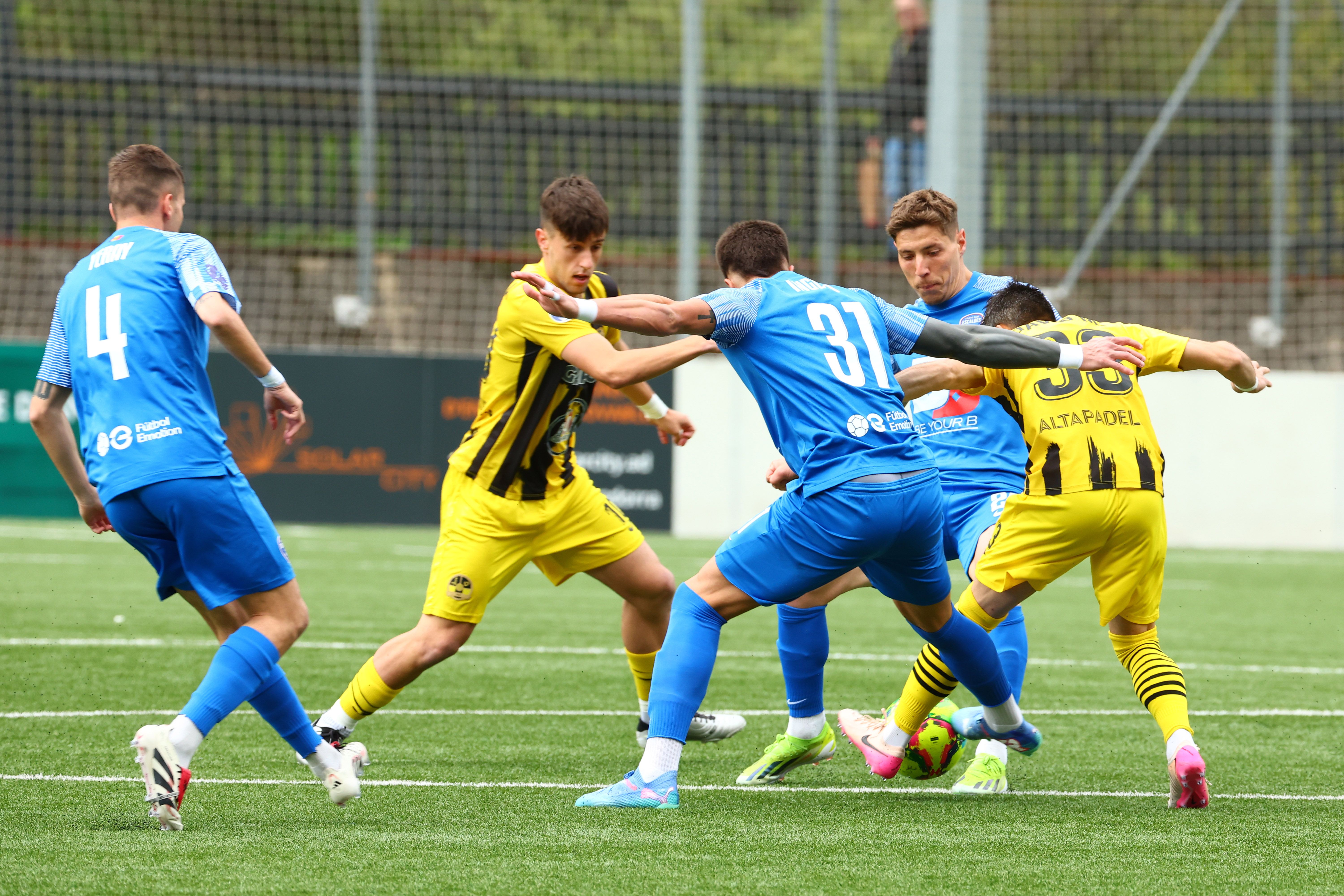 L'Atlètic Escaldes deixa en una posició complicada a la UE.