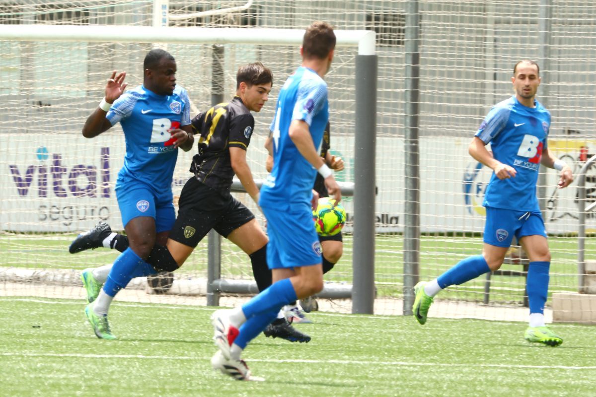 L'FC Santa Coloma ha donat un cop de mà a l'Inter sumant tres punts.